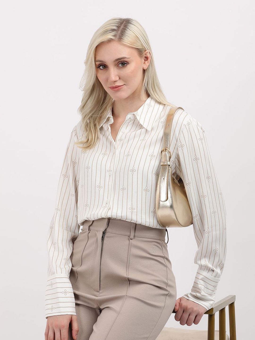 

Tommy Hilfiger Women Cutaway Collar Vertical Striped Casual Shirt, White