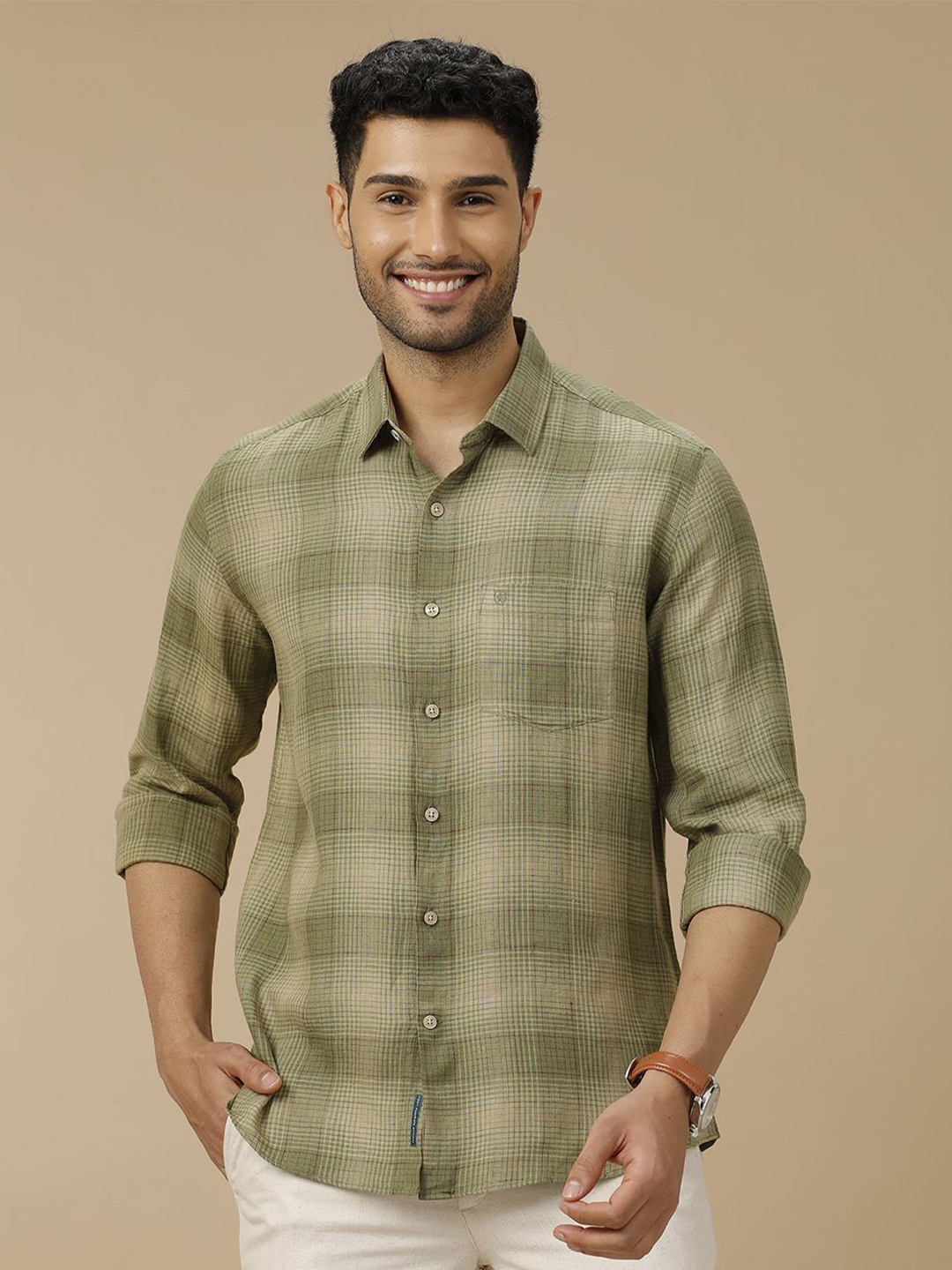 

Linen Club Men Contemporary Slim Fit Ombre Opaque Checked Casual Shirt, Green