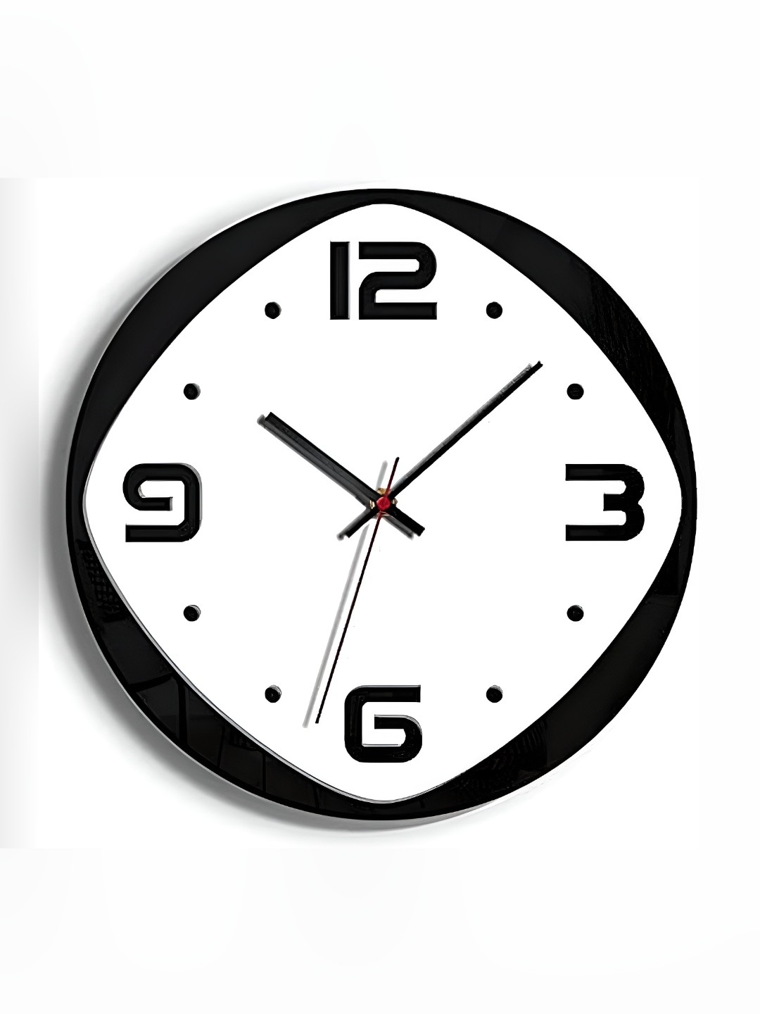 

QEZNEF Black & White Contemporary Wooden Round Wall Clock