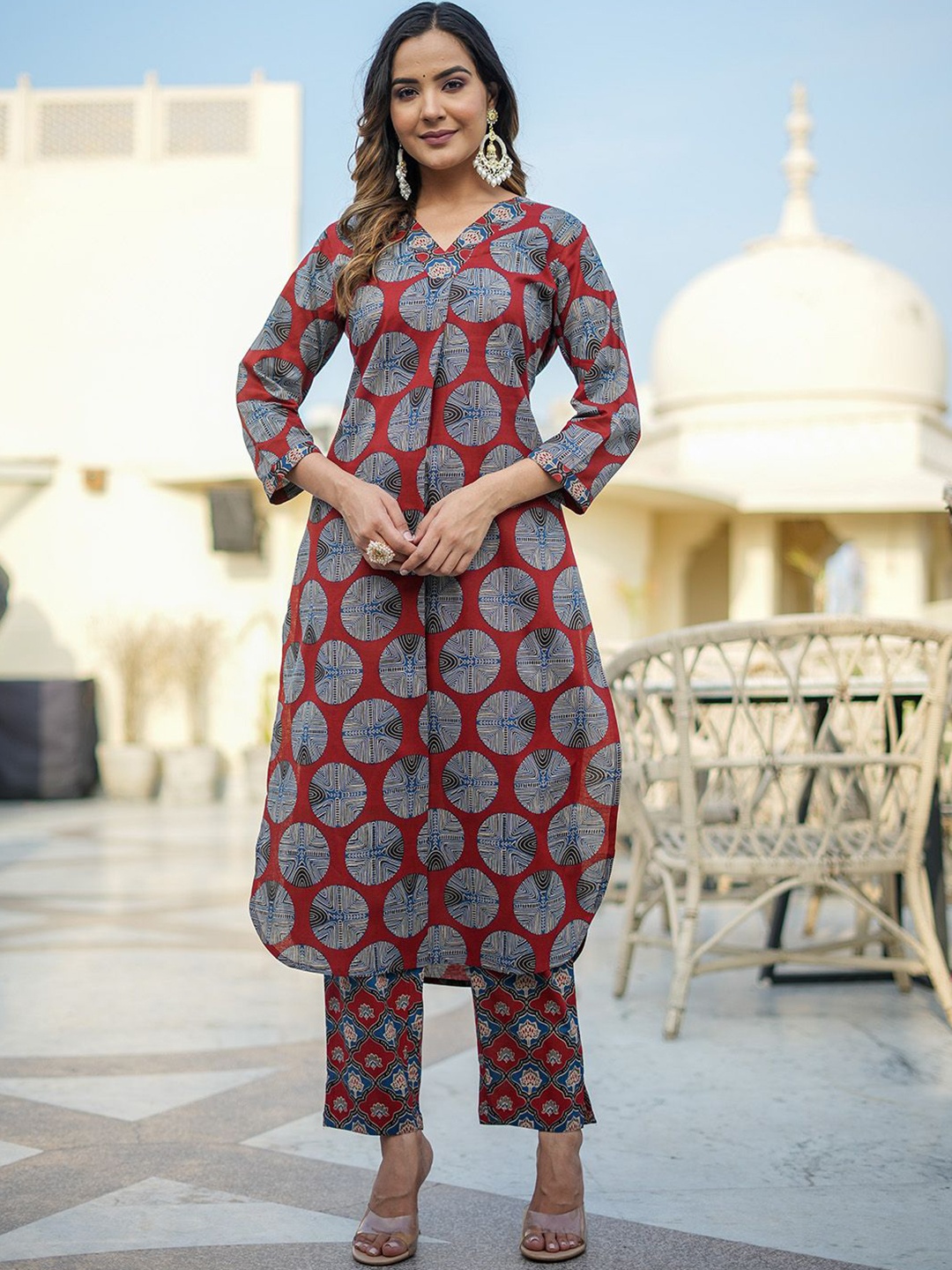 

Benaaz Ethnic Motifs Printed Pure Cotton Kurta With Trousers, Maroon
