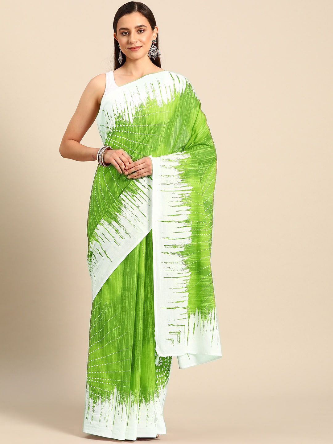 

BUTA BUTI Women Abstract Printed Pure Cotton Sarees, Green