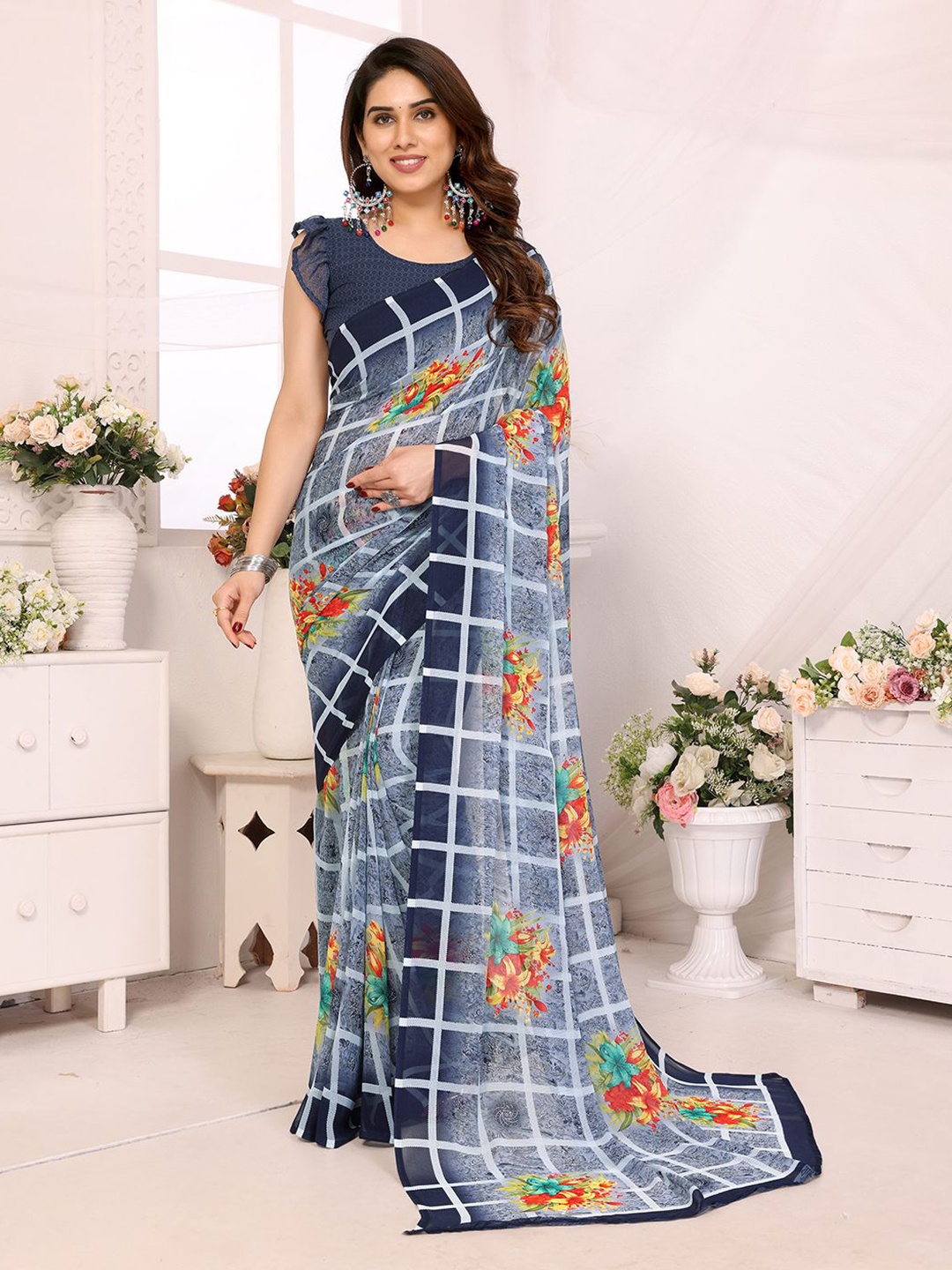 

ANAND SAREES Women Floral Printed Saree, Grey