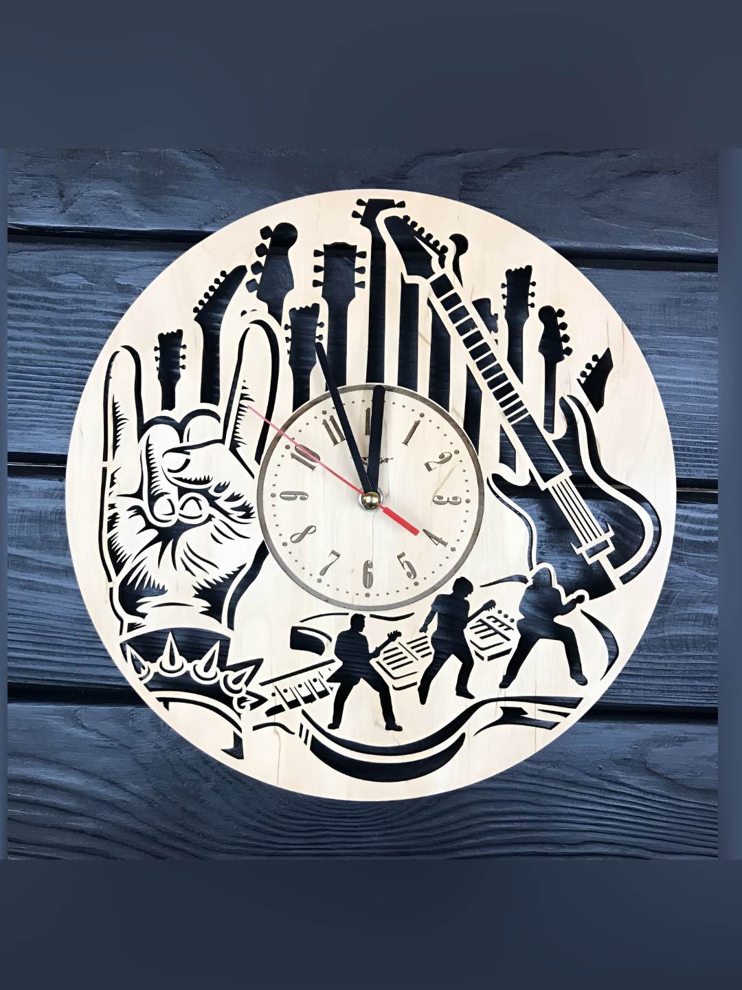 

QEZNEF Beige & Black Round Shaped Contemporary Wooden Wall Clock