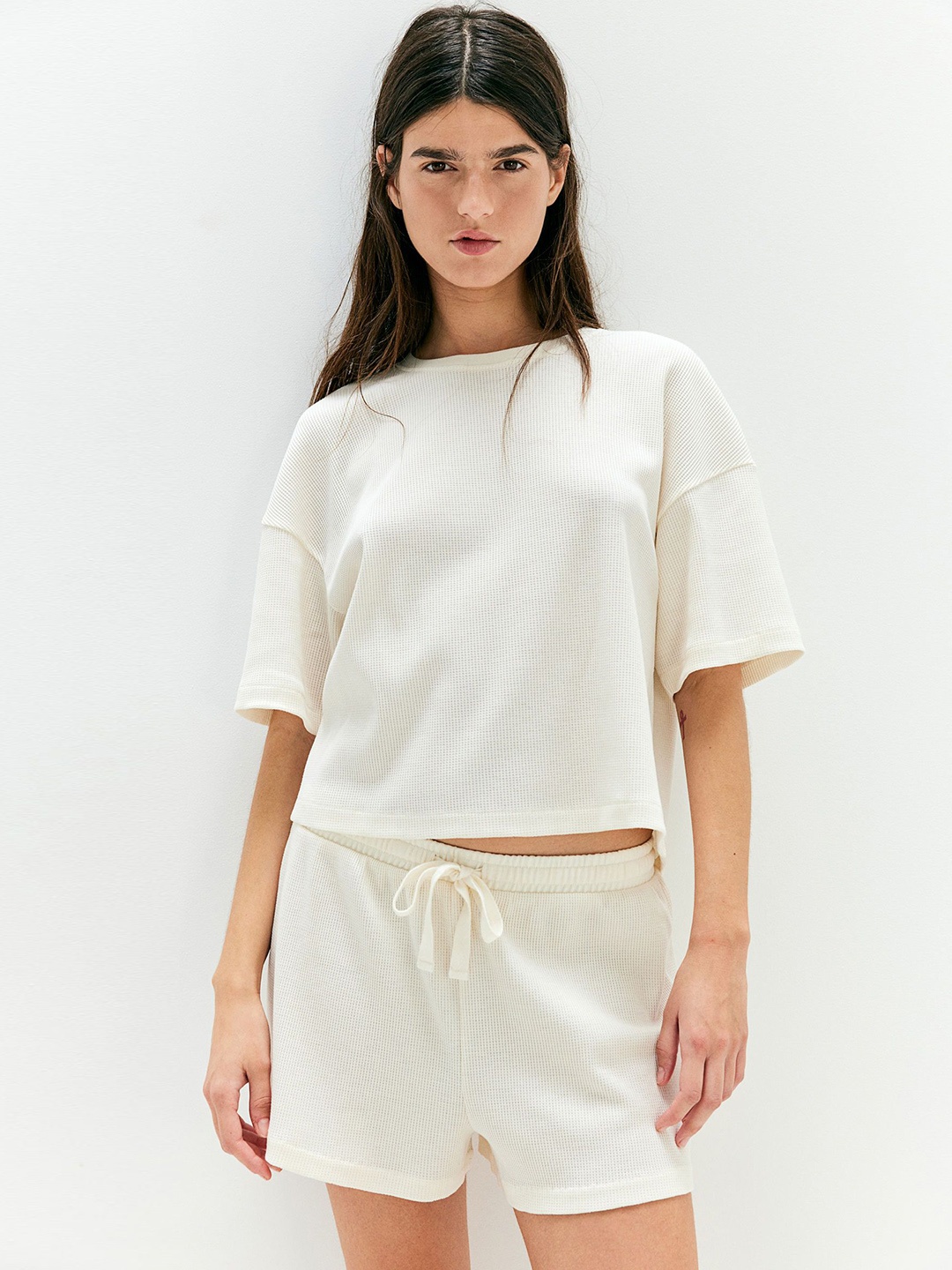 

H&M Waffled Top & Shorts Night Suits, White
