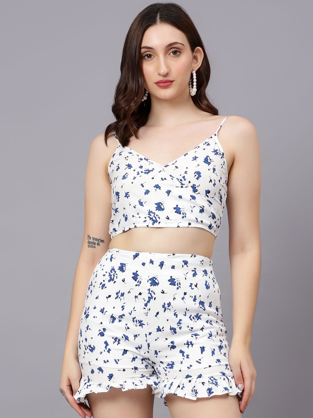 

Kotty White Floral Printed Shoulder Straps Top With Shorts