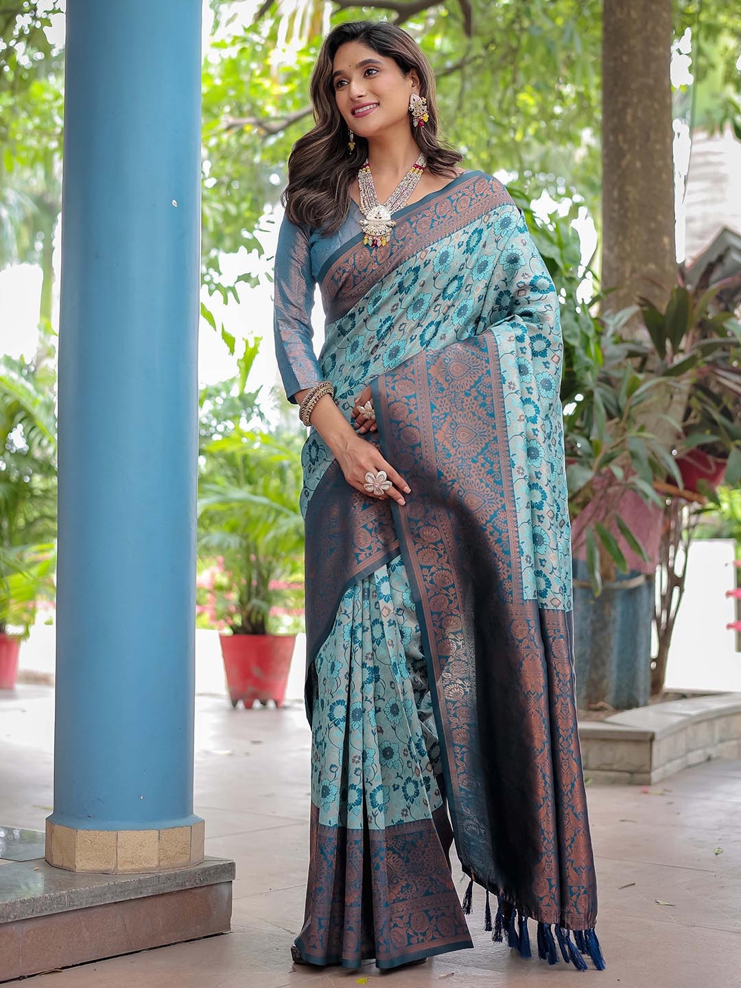 

Mitera Floral Woven Design Kanjeevaram Saree, Blue