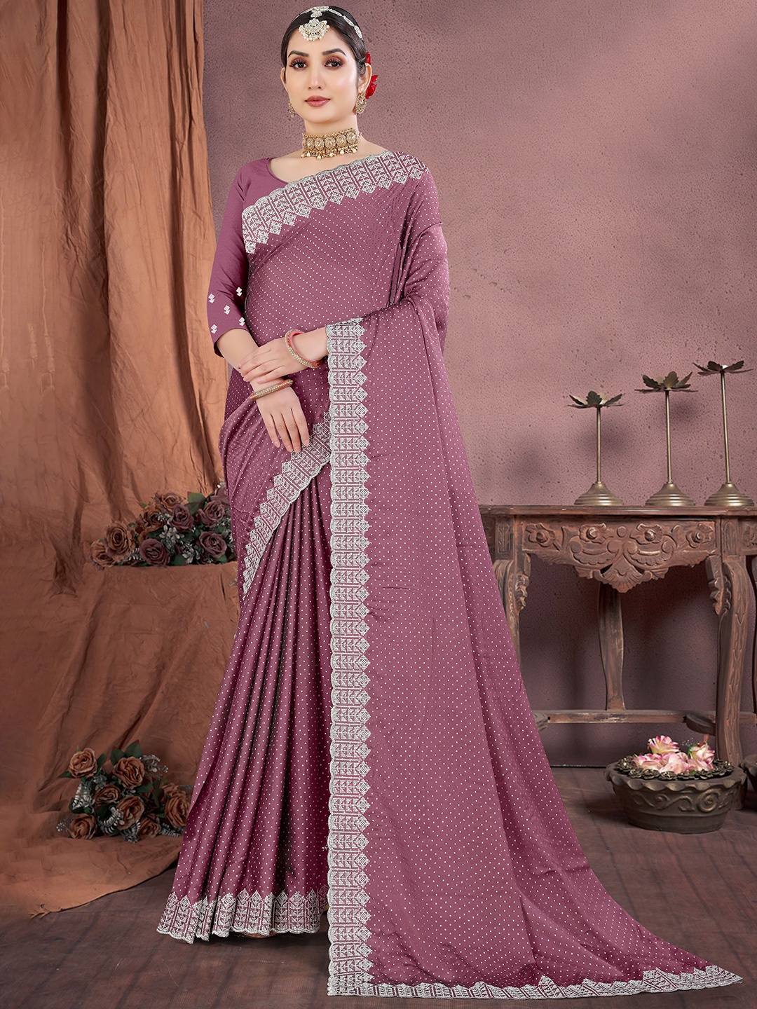 

SANJANA SILK Embellished Sequinned Art Silk Maheshwari Saree, Magenta