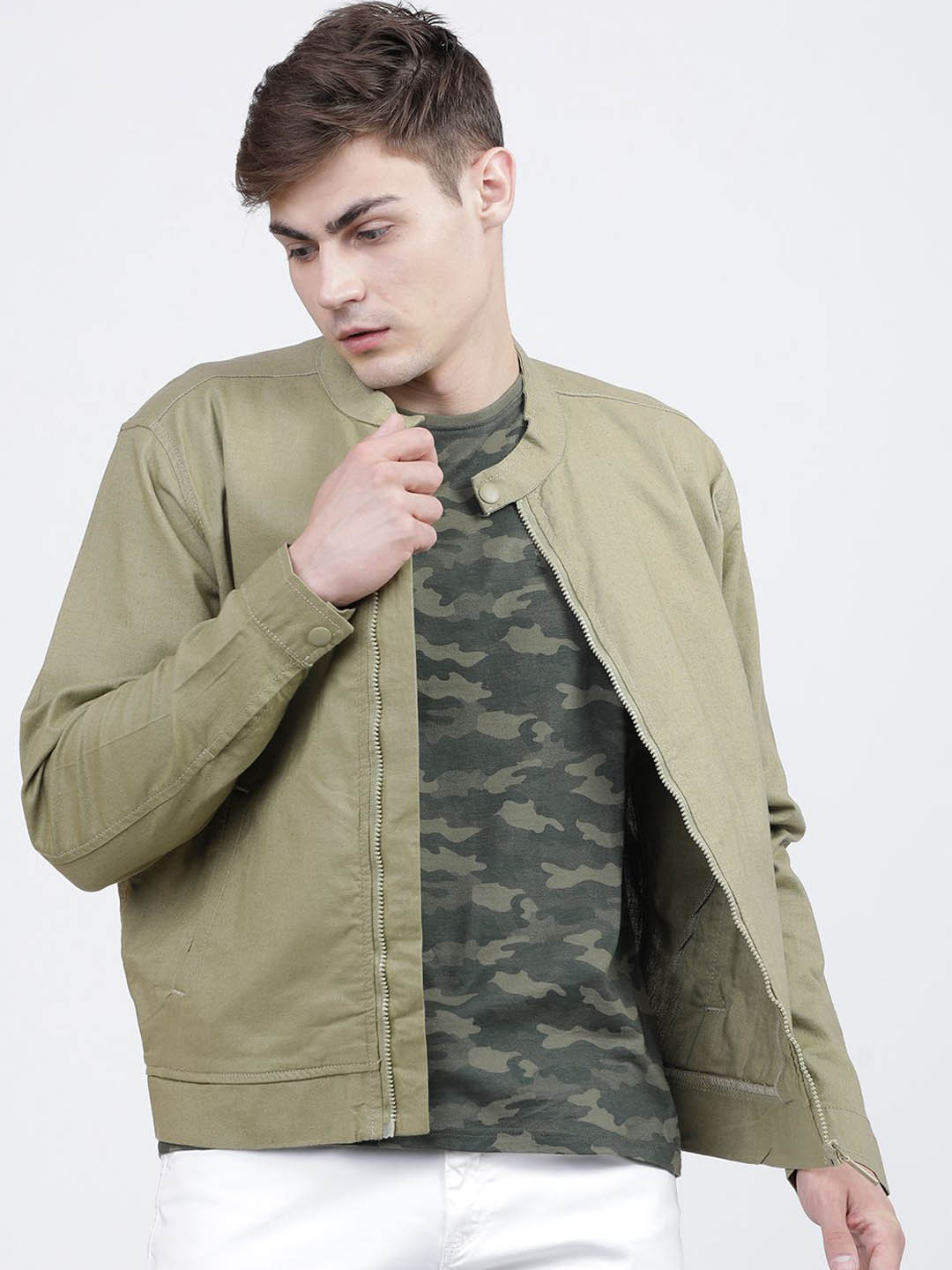 

HIGHLANDER Men Mandarin Collar Bomber Jacket, Olive