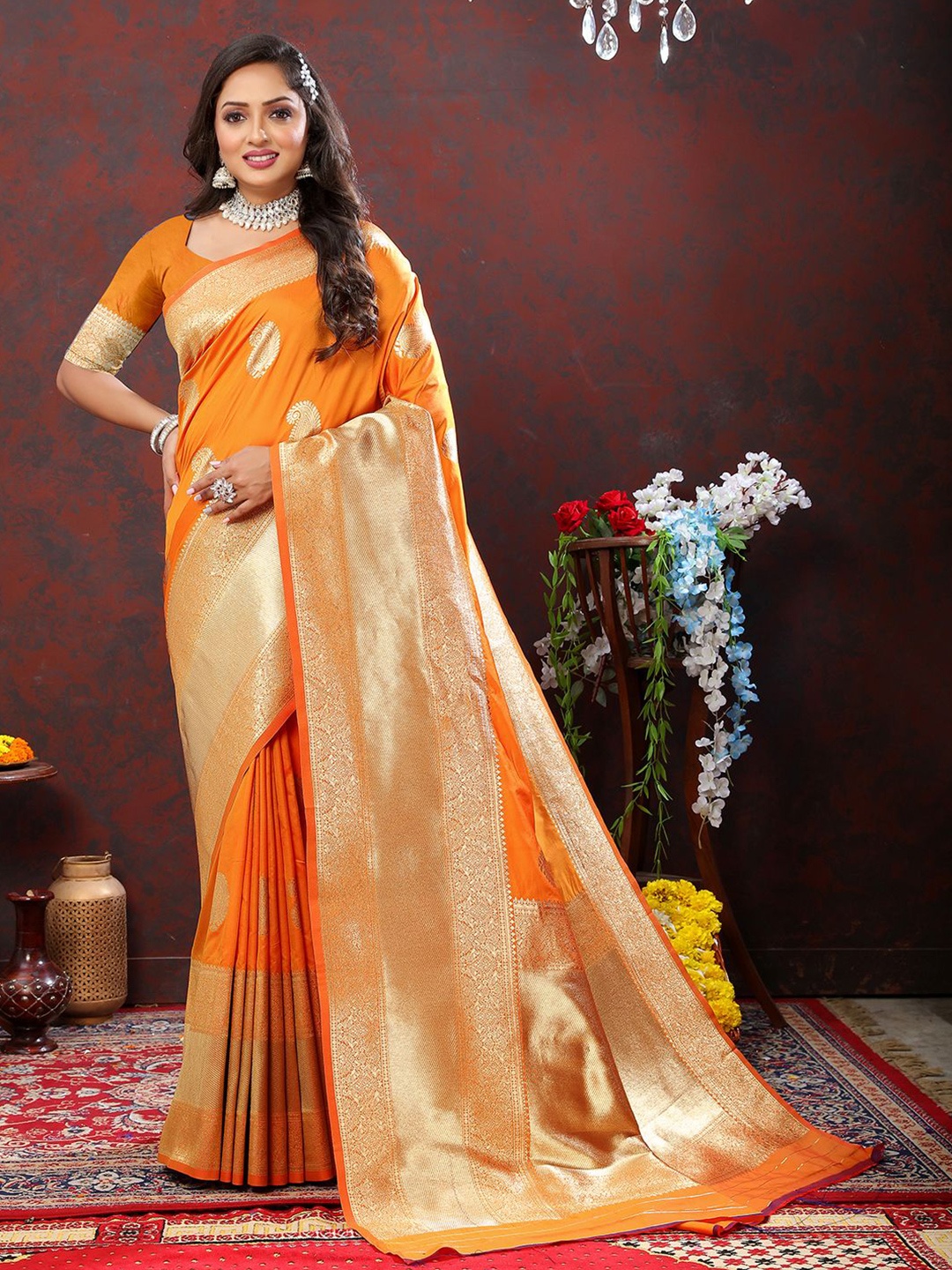 

NIWAA Woven Design Zari Kanjeevaram Saree, Orange