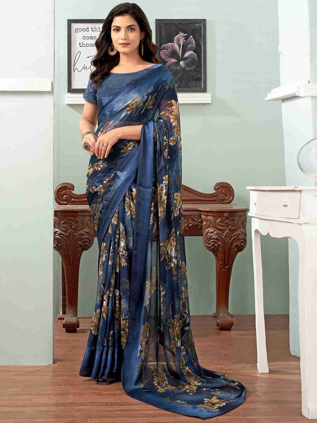 

Sanwariya Silk Floral Printed Maheshwari Saree, Navy blue