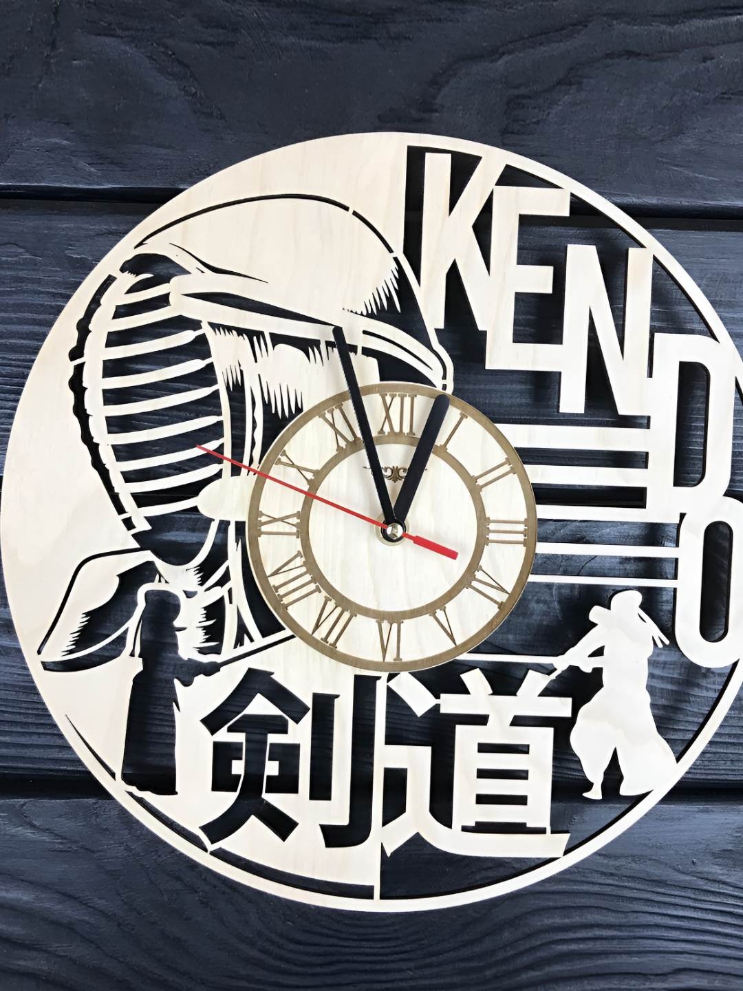 

QEZNEF Beige & Black Kendo Textured Contemporary Round Shaped Wooden Wall Clock