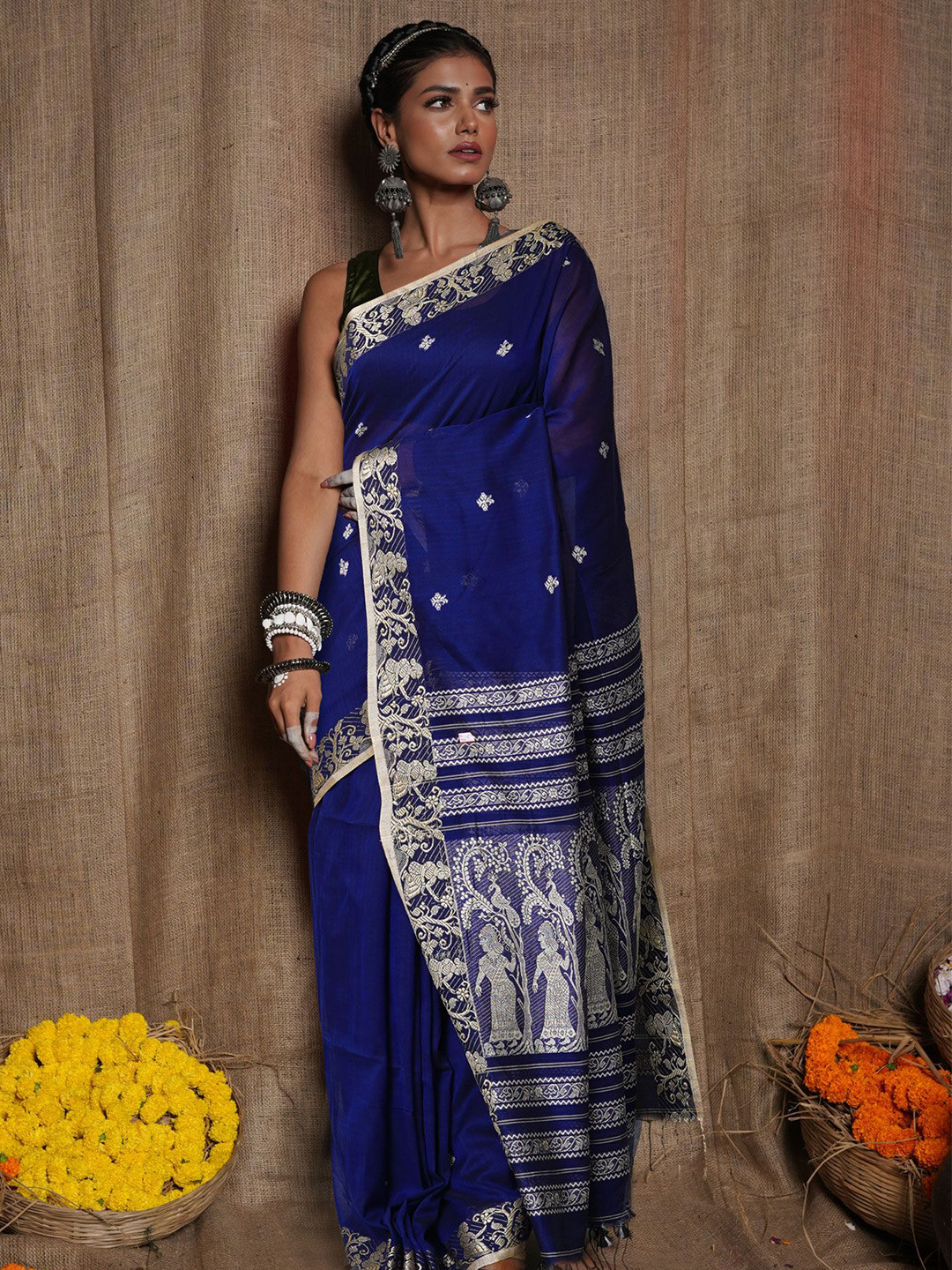 

Unnati Silks Woven Design Taant Sarees With Blouse Piece, Navy blue