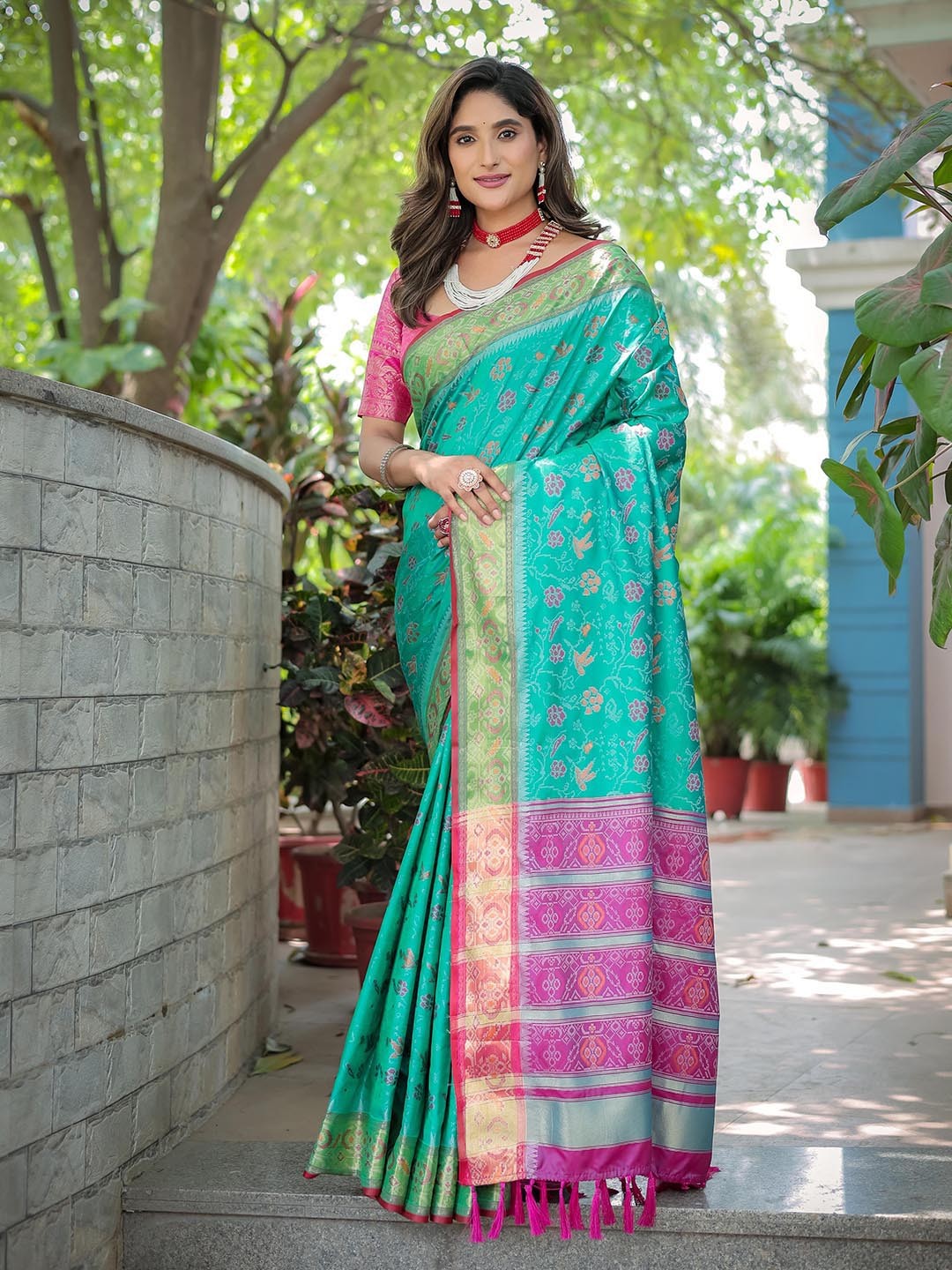 

Mitera Floral Zari Patola Saree, Turquoise blue