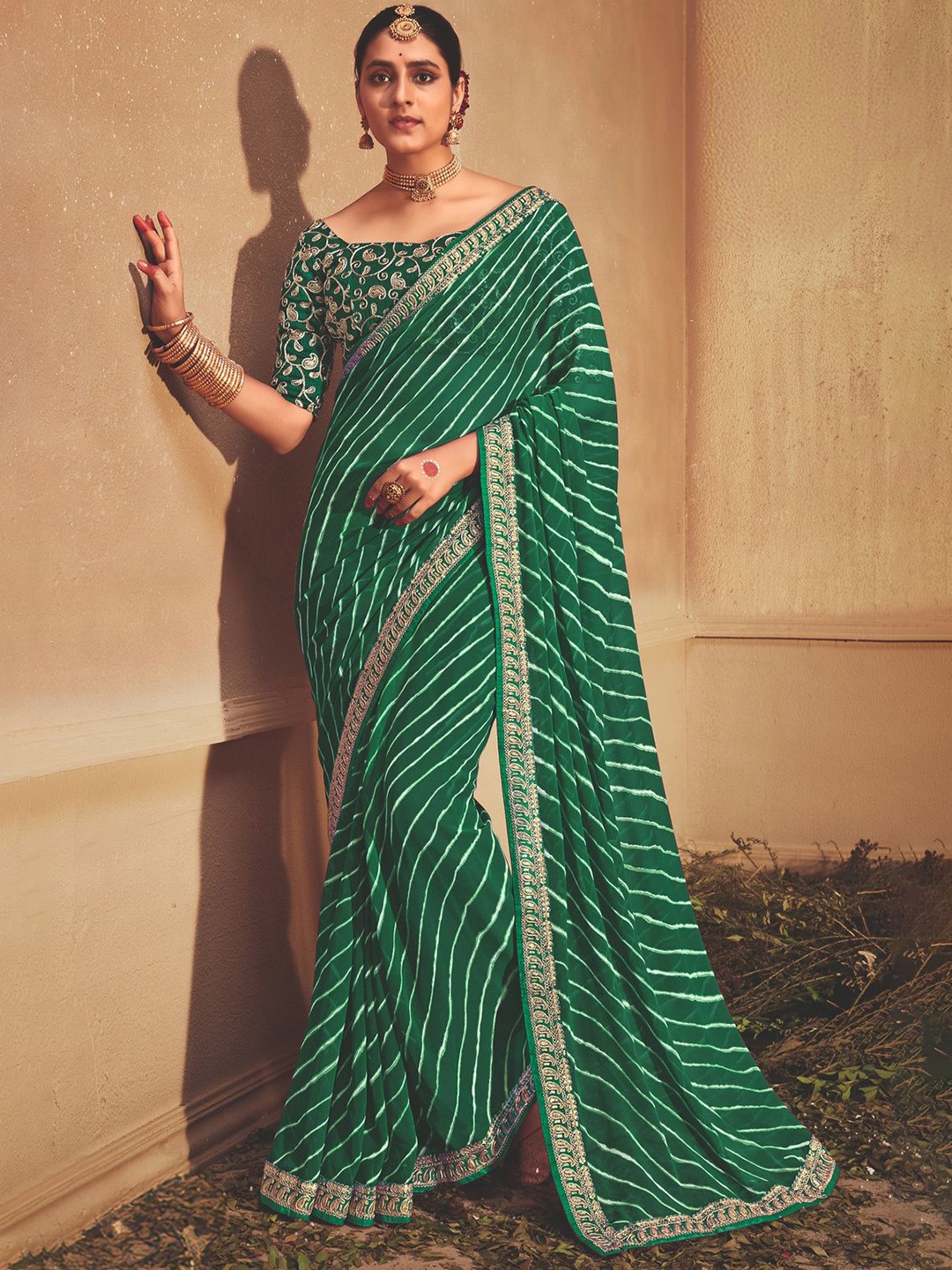 

CHUDIYA Leheriya Embroidered Pure Georgette Fusion Saree, Green