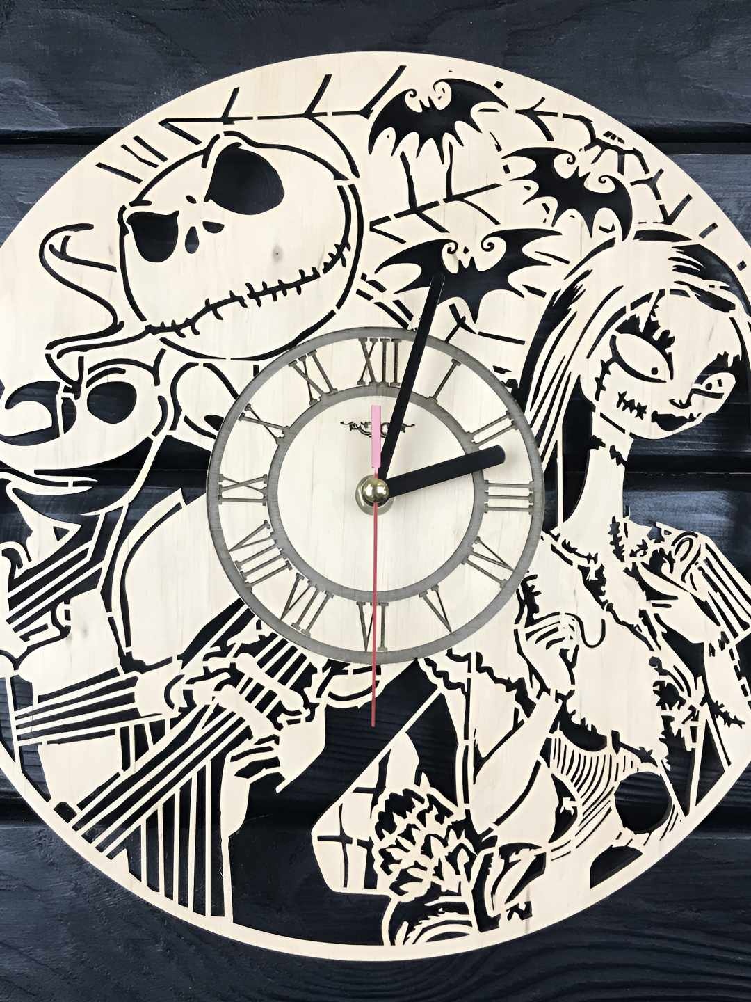 

QEZNEF Beige & Black Printed Analogue Wooden Contemporary Wall Clock