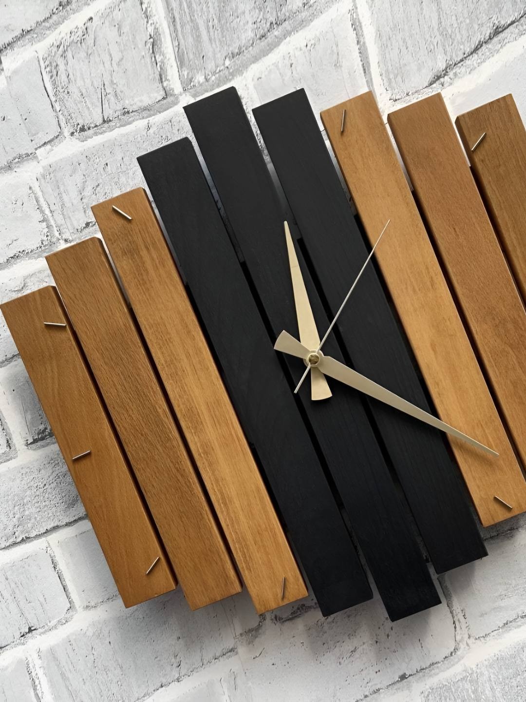 

QEZNEF Brown Colourblocked Geometric Shaped Contemporary Analogue Wooden Wall Clock