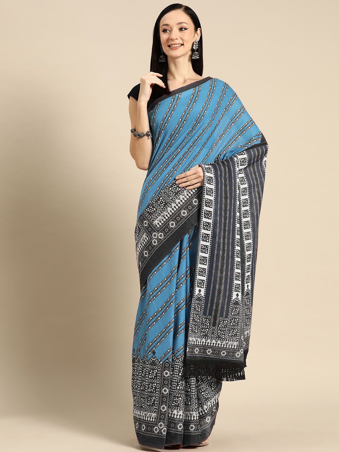

BUTA BUTI Women Ethnic Motifs Printed Sarees, Black