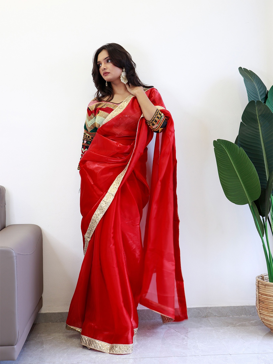 

Anouk Solid Organza Saree, Red