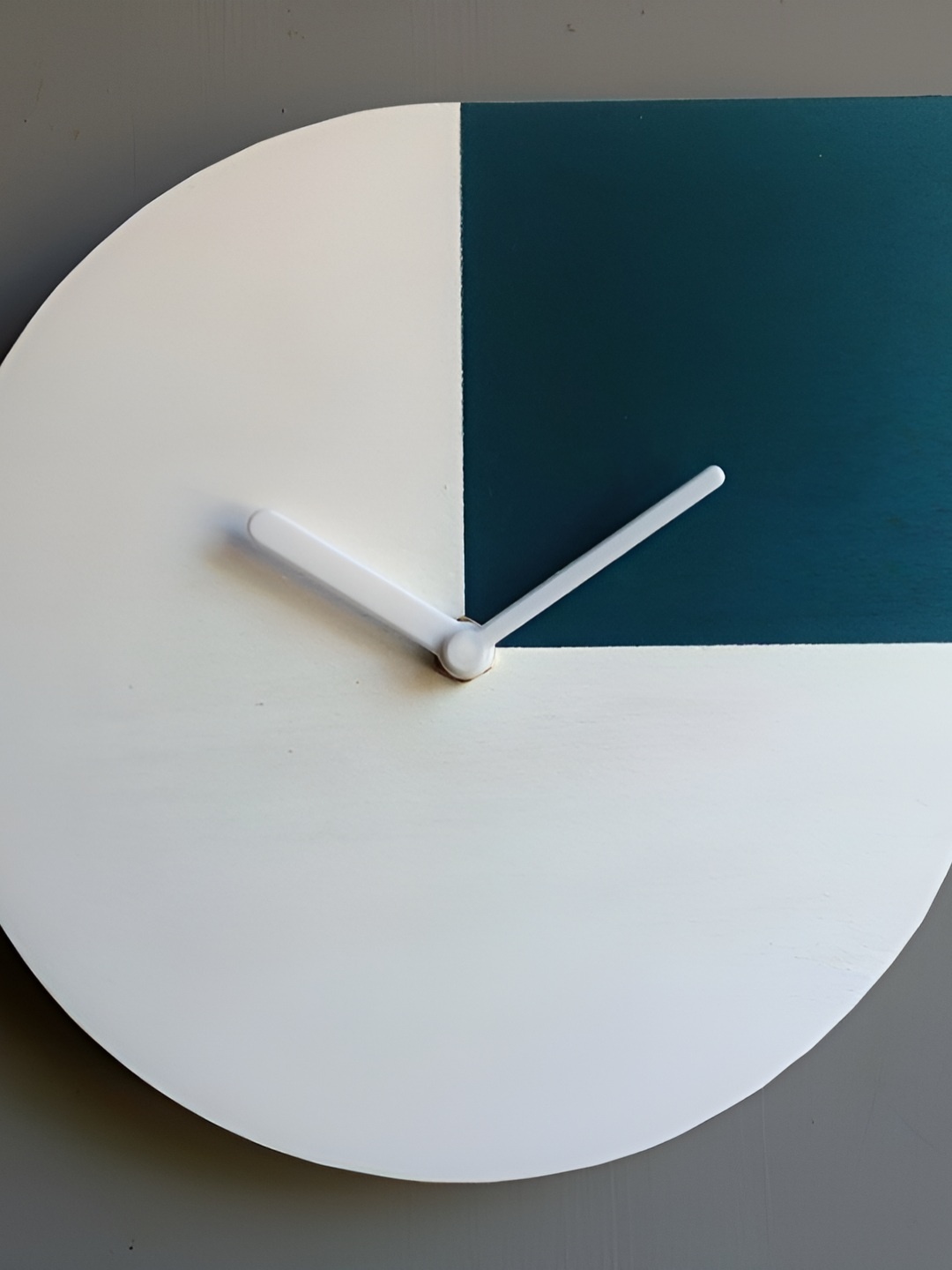 

QEZNEF White & Turquoise Blue Contemporary Wooden Analogue Wall Clock