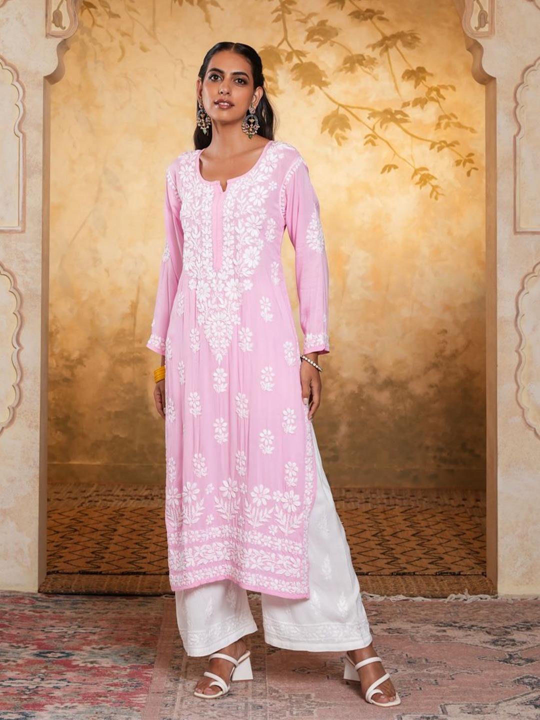 

House of Chikankari Floral Embroidered Cotton Straight Kurta, Pink