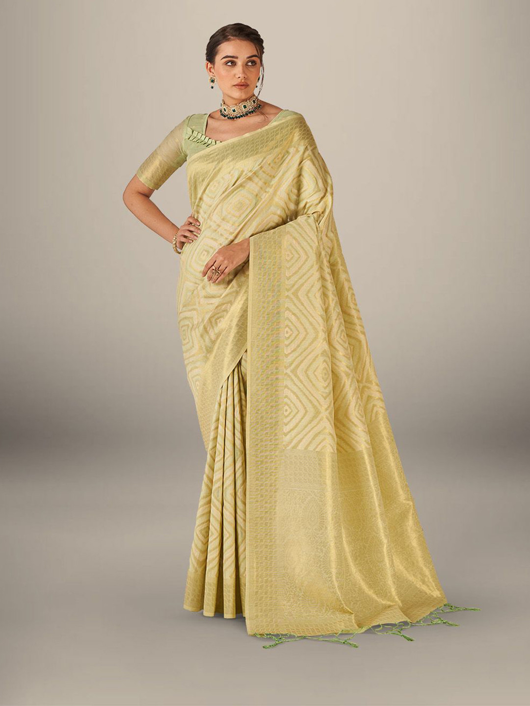 

SARHA Zari Pure Cotton Eeshwari Light Green Geometric Design Saree