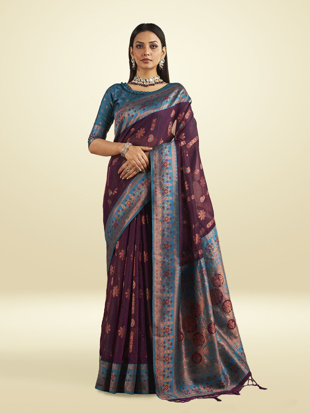 

SARHA Floral Zari Pure Cotton Magenta Colour, Floral Pattern, Unstitched Blouse Saree, Purple