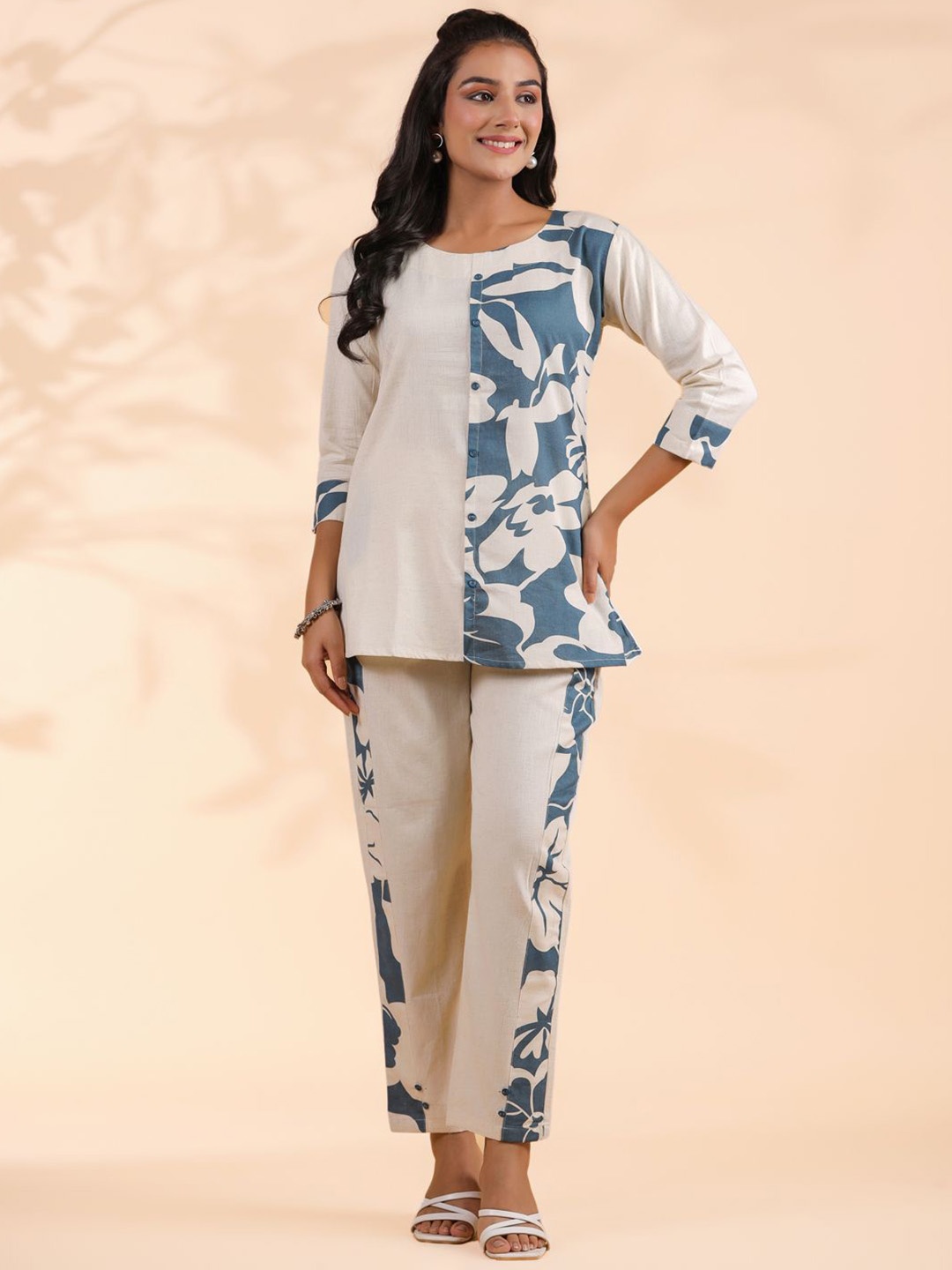 

Vbuyz Printed Khadi Cotton Top & Trouser Co-Ords, Blue