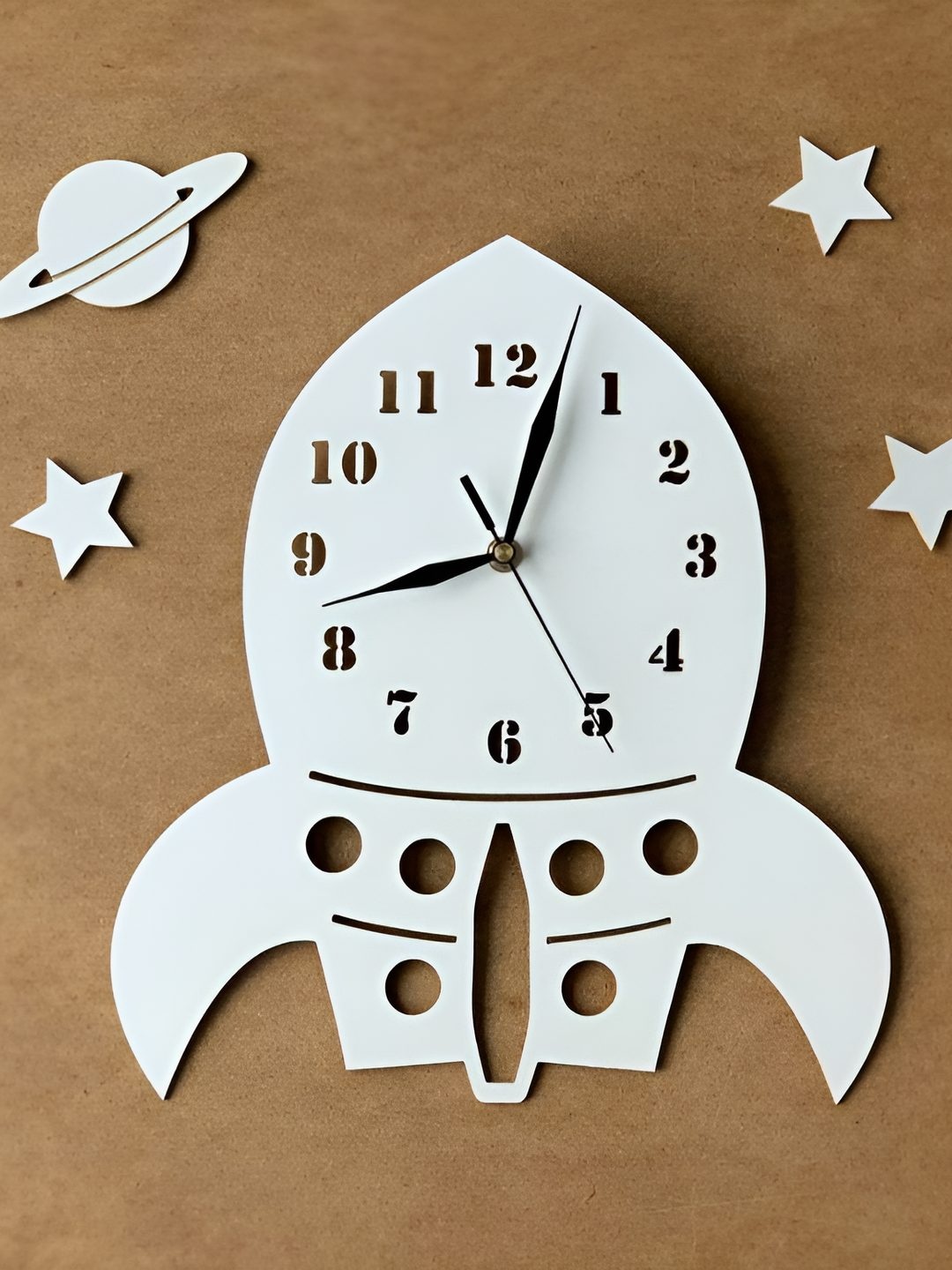

QEZNEF White and Black Contemporary Wooden Analogue Wall Clock