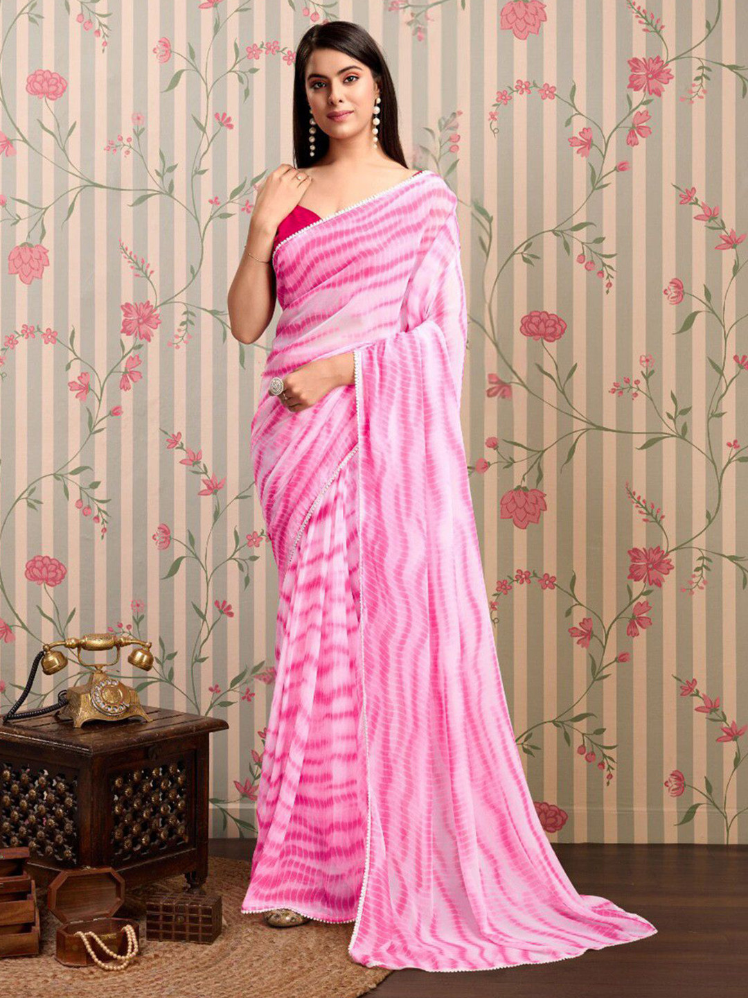 

SM TRENDZ Striped Pure Georgette Ready to Wear Saree, Pink