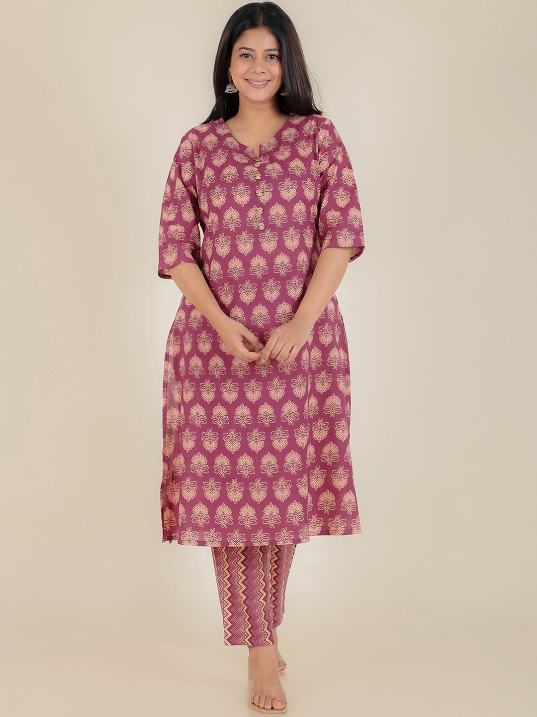

Aramya Floral Printed Round Notch Neck Cotton Straight Kurta, Purple