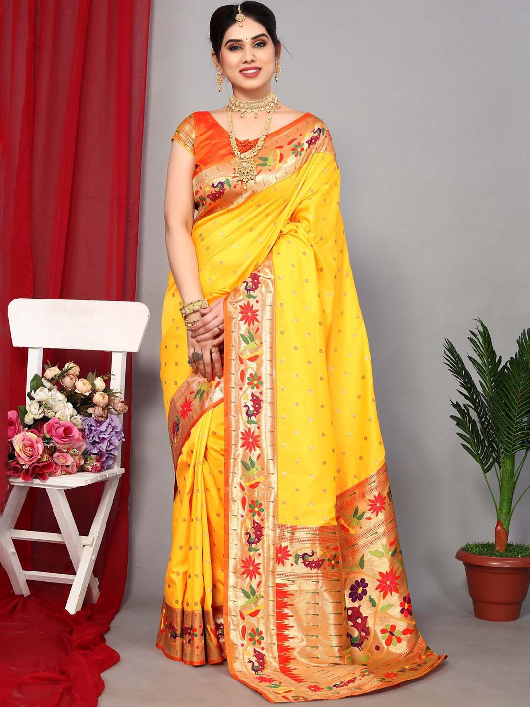 

LeeliPeeri Designer Floral Zari Paithani Saree, Yellow