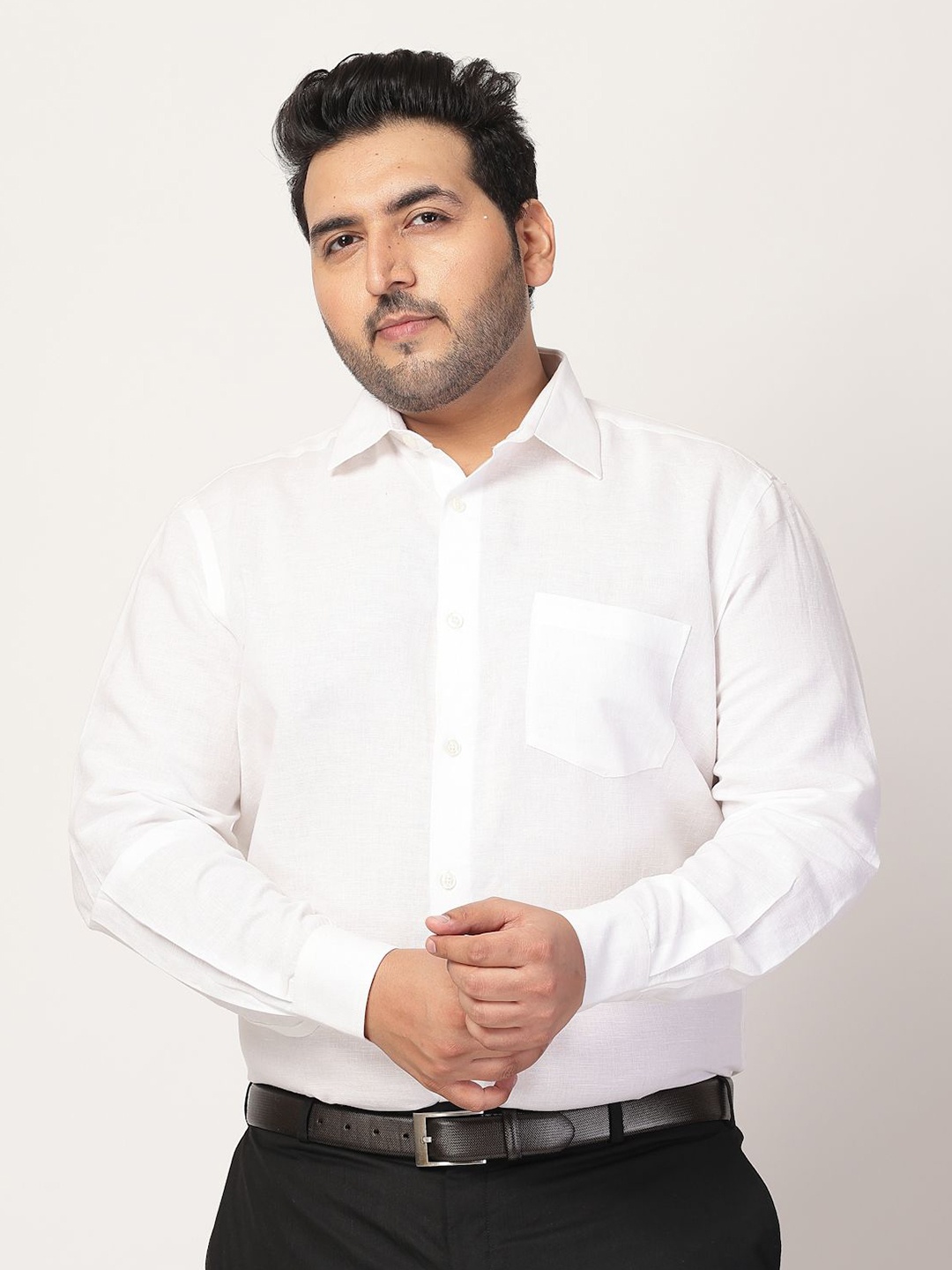 

plusS Men Cutaway Collar Solid Plus Size Formal Shirt, White