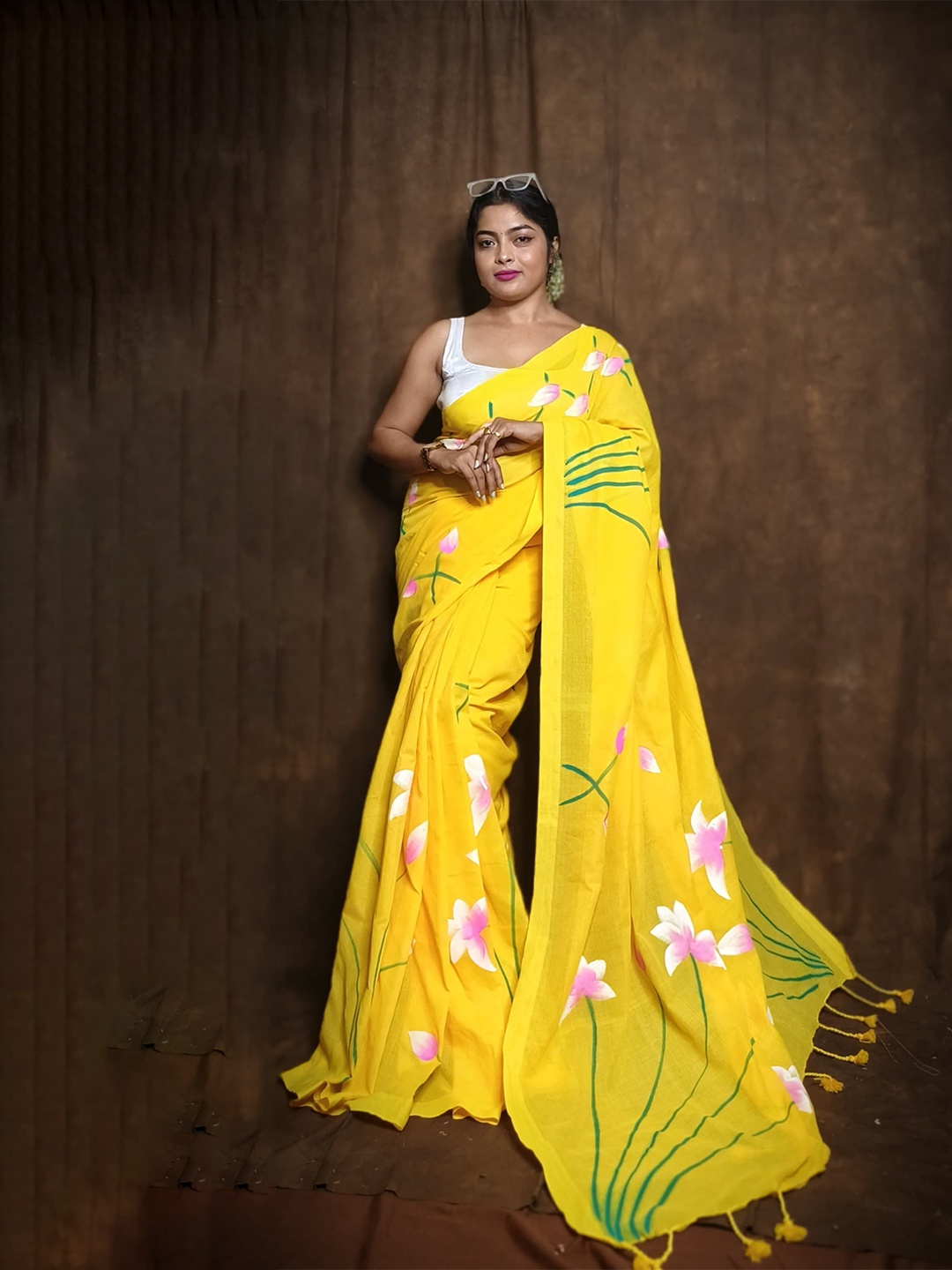 

Ruuprekha Floral Printed Pure Cotton Khadi Saree, Yellow