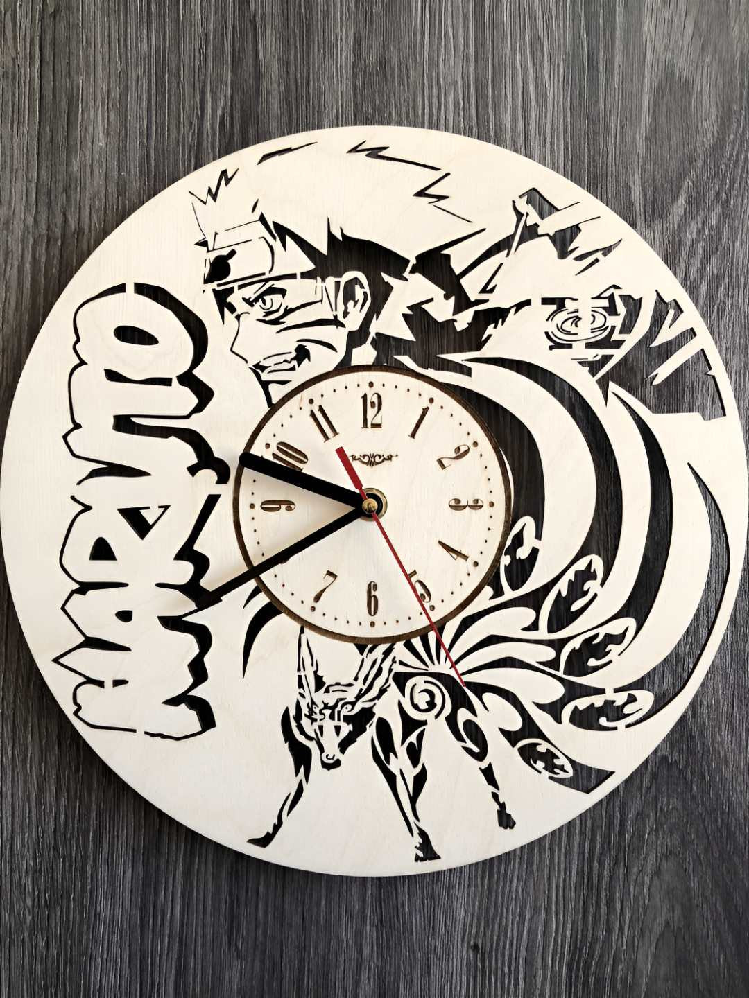 

QEZNEF Beige Printed Analogue Wooden Contemporary Wall Clock