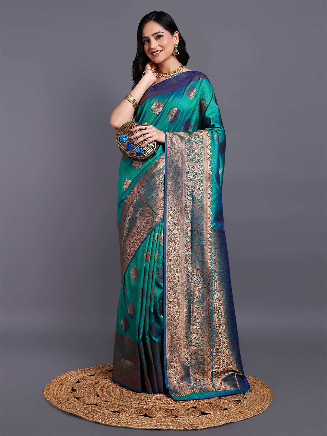 

SWAMI STUDIO Floral Zari Pure Cotton Kanjeevaram Saree, Green
