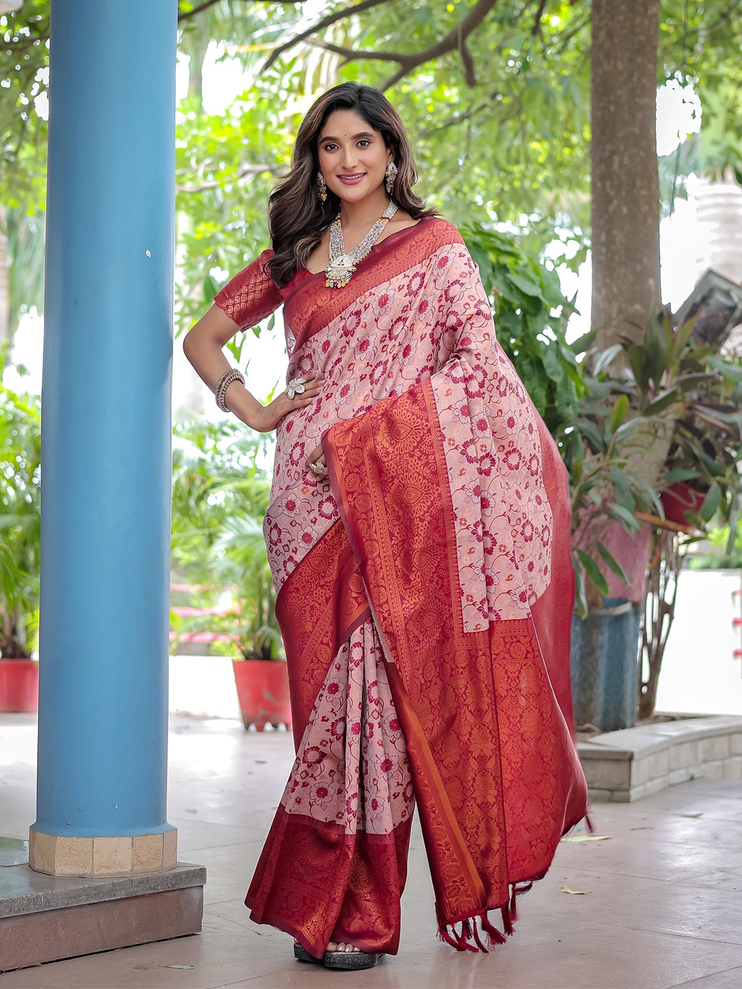 

Mitera Woven Design Zari Kanjeevaram Saree, Rust