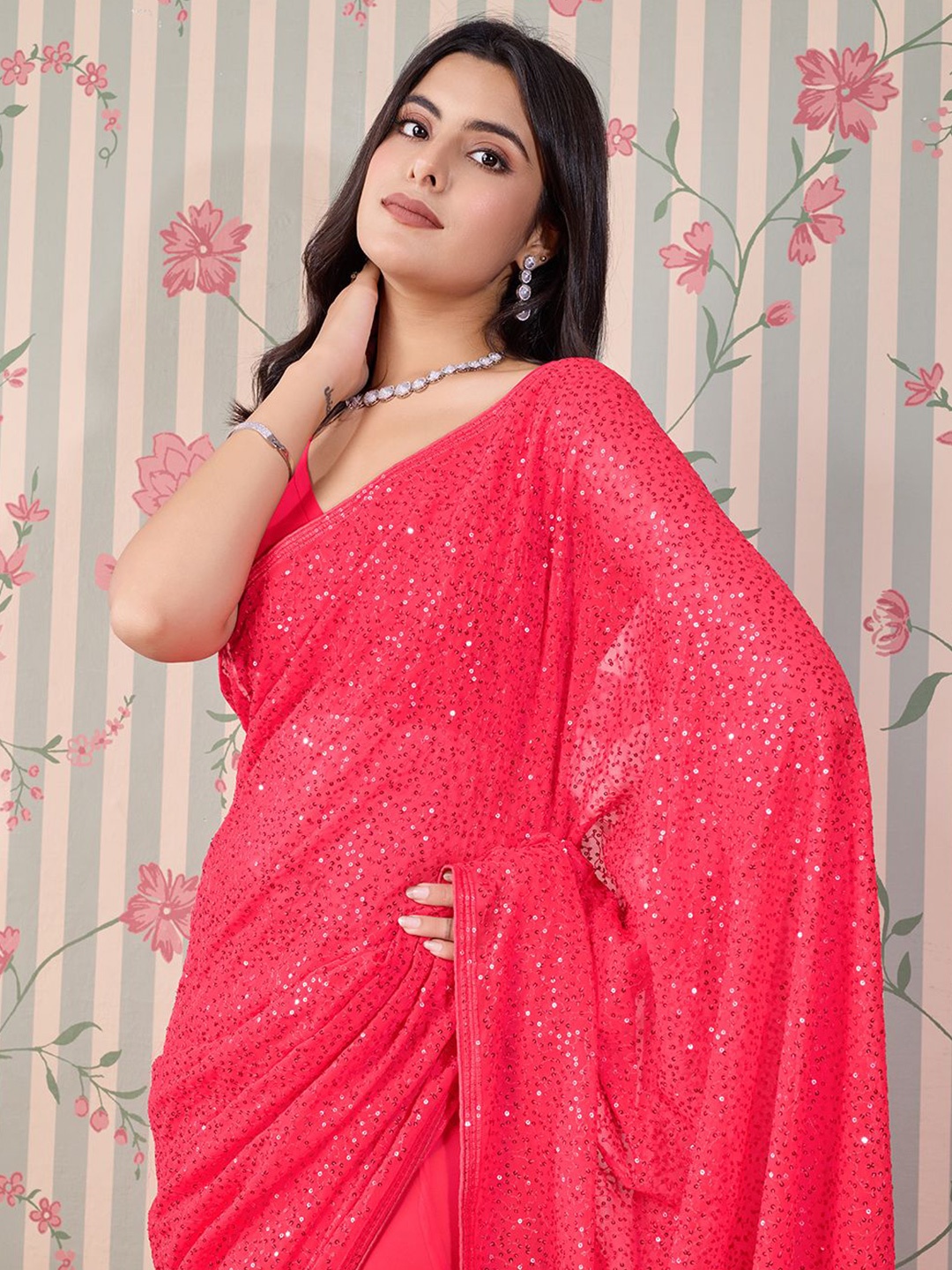 

Ode by House of Pataudi Sequinned Ready to Wear Saree, Red