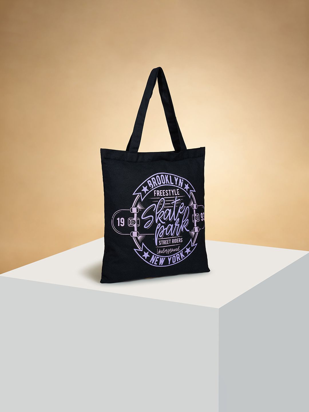 

Forever Glam by Pantaloons Women Oversized Swagger Tote Bag with Applique, Black