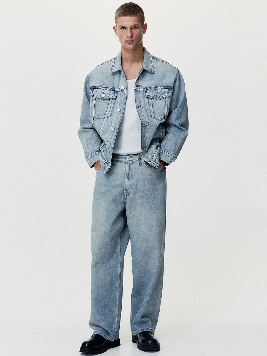 

H&M Men Mid Rise Baggy Fit Jeans, Blue