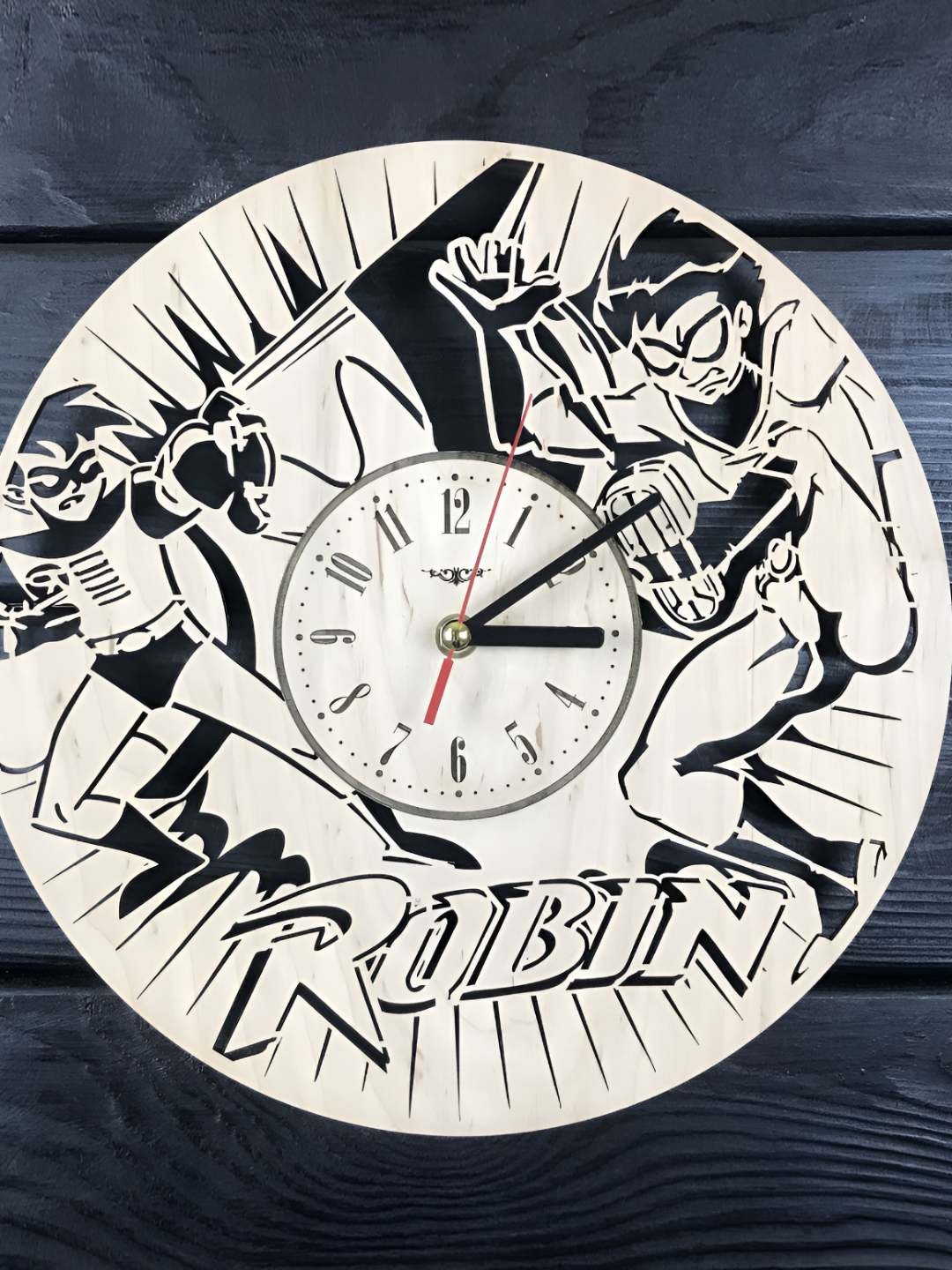 

QEZNEF Beige & Black Printed Contemporary Wooden Round Wall Clock