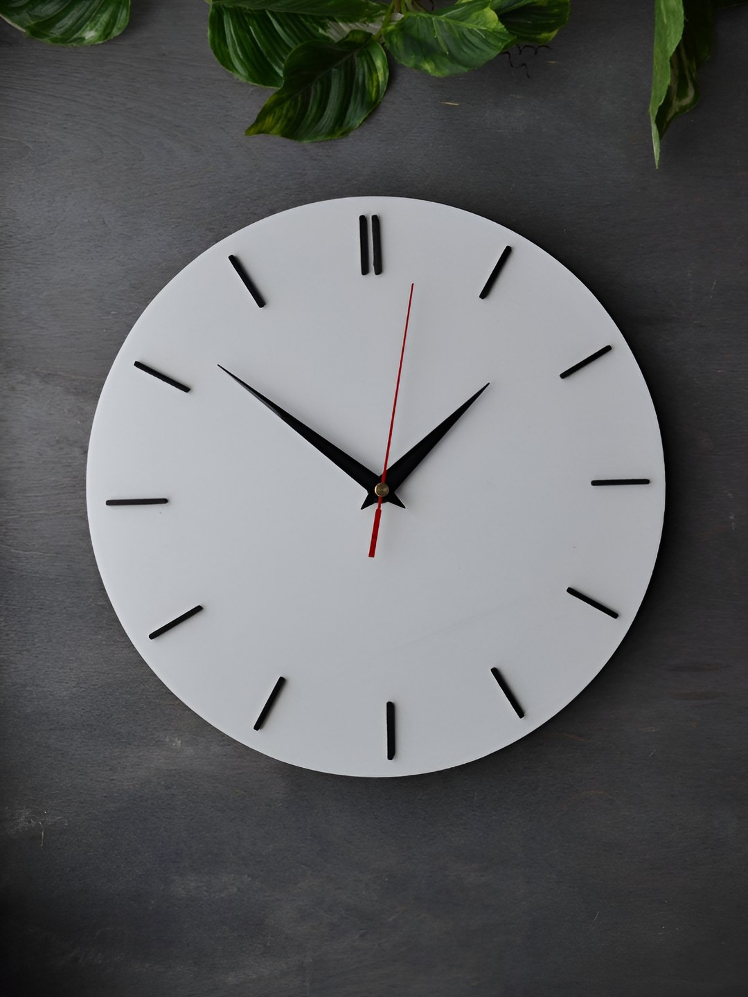 

QEZNEF White & Black Round Shaped Analogue Wooden Wall Clock