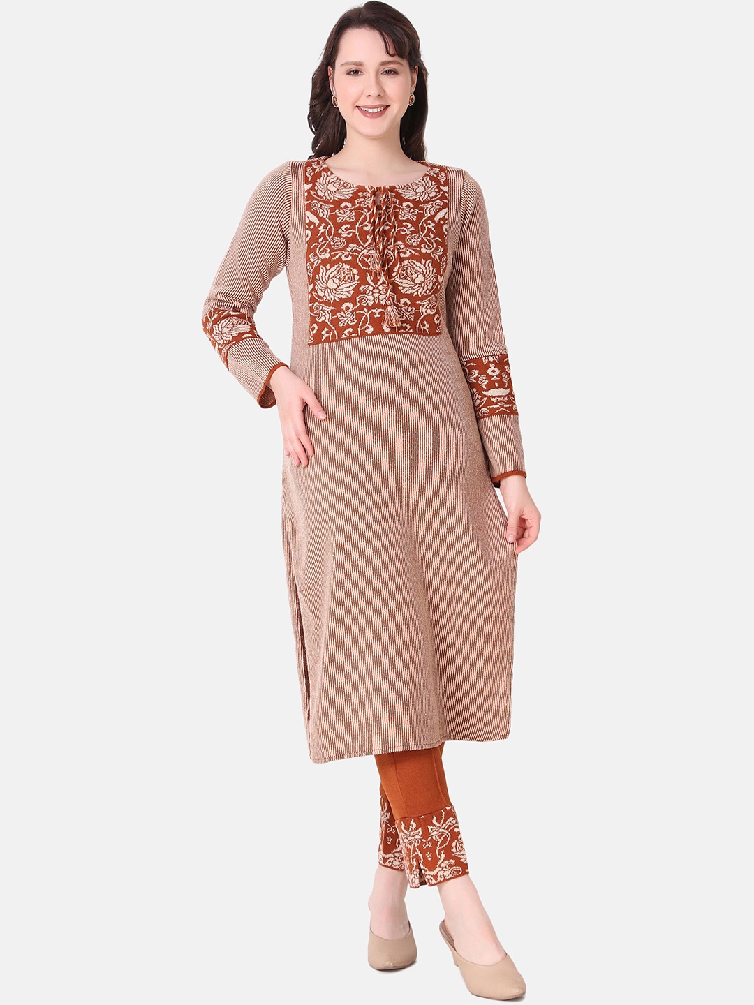

GFO Floral Printed Tie-Up Neck Straight Kurta with Trousers, Beige