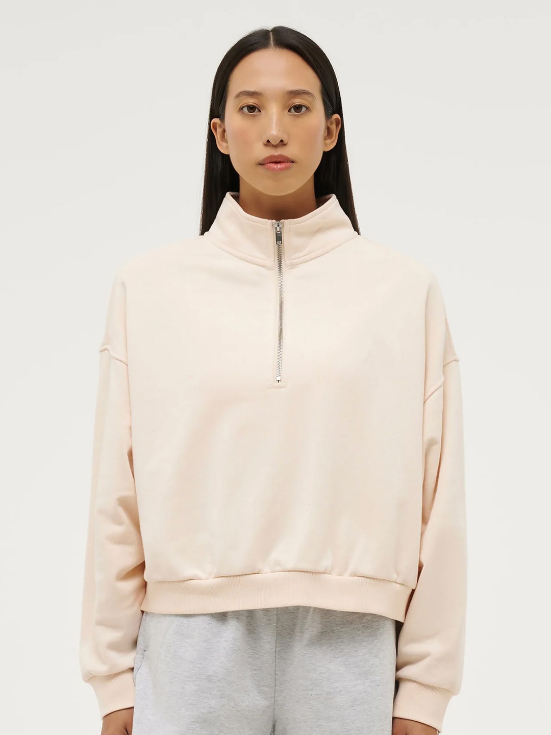 

MISCHIEF MONKEY Women High Mock Collar Sweatshirt, Cream