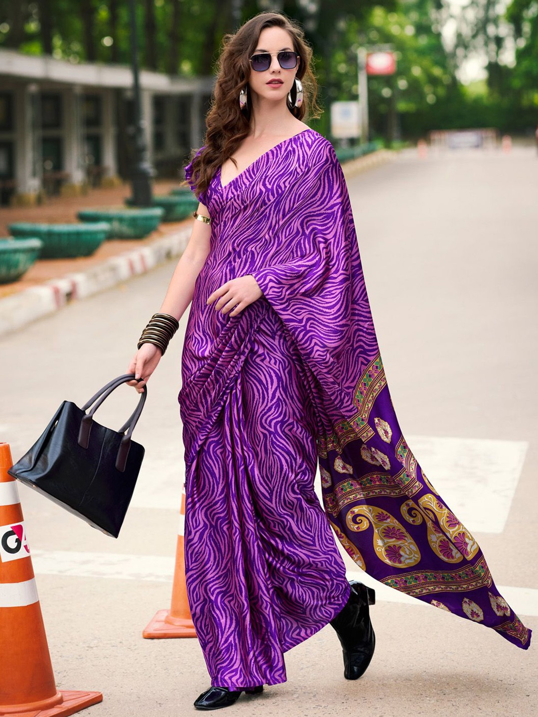

Anouk Ethnic Motifs Printed Daily Wear Saree, Purple