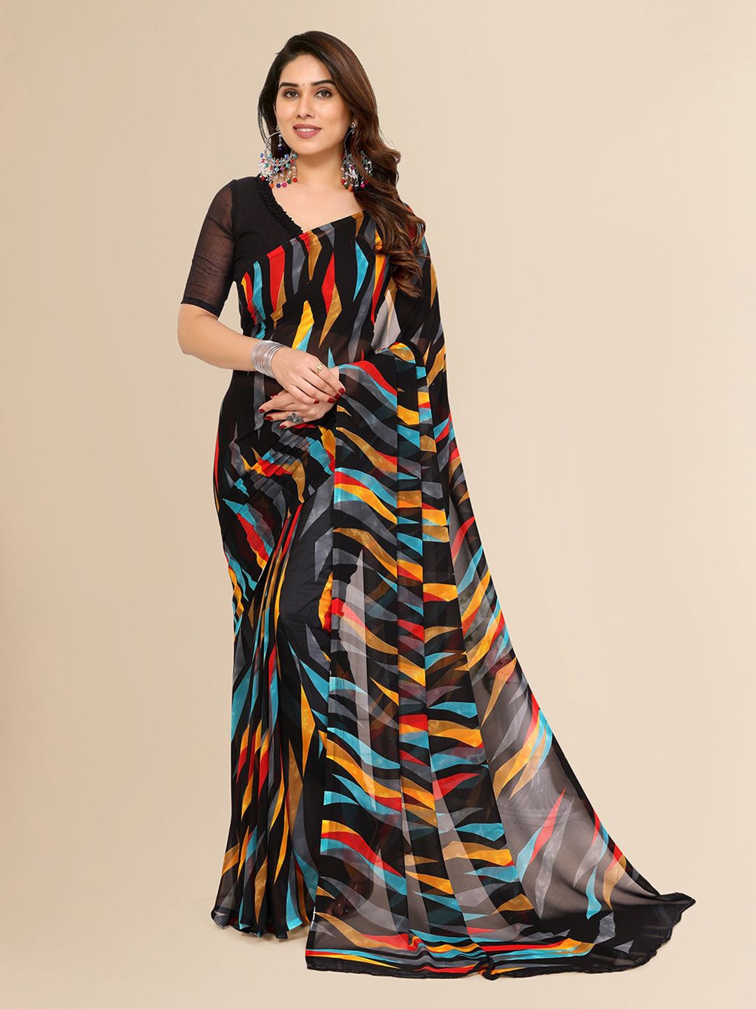 

ANAND SAREES Abstract Printed Saree With Blouse Piece, Black