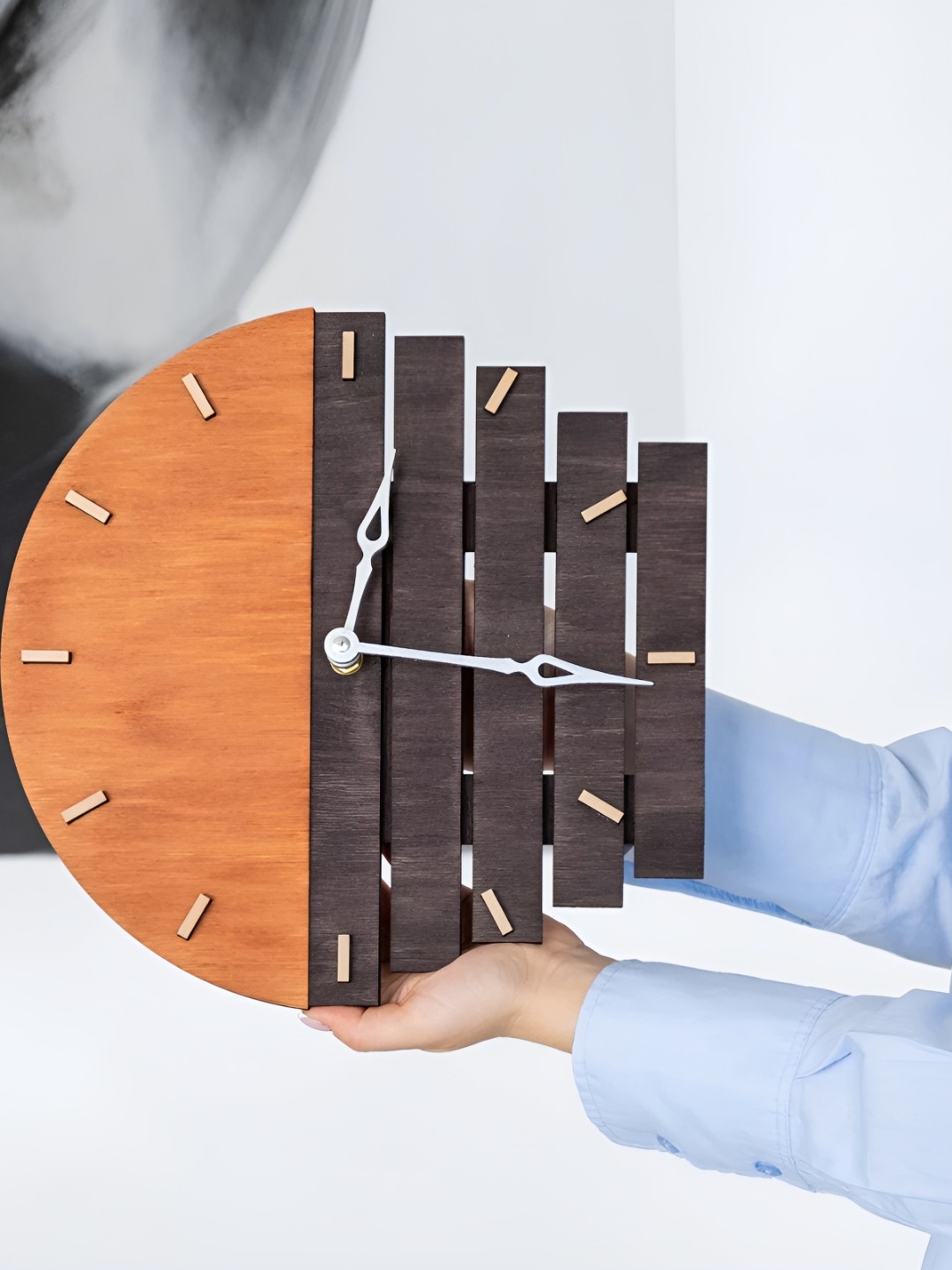 

QEZNEF Black & Brown Abstract Shaped Wooden Contemporary Wall Clock