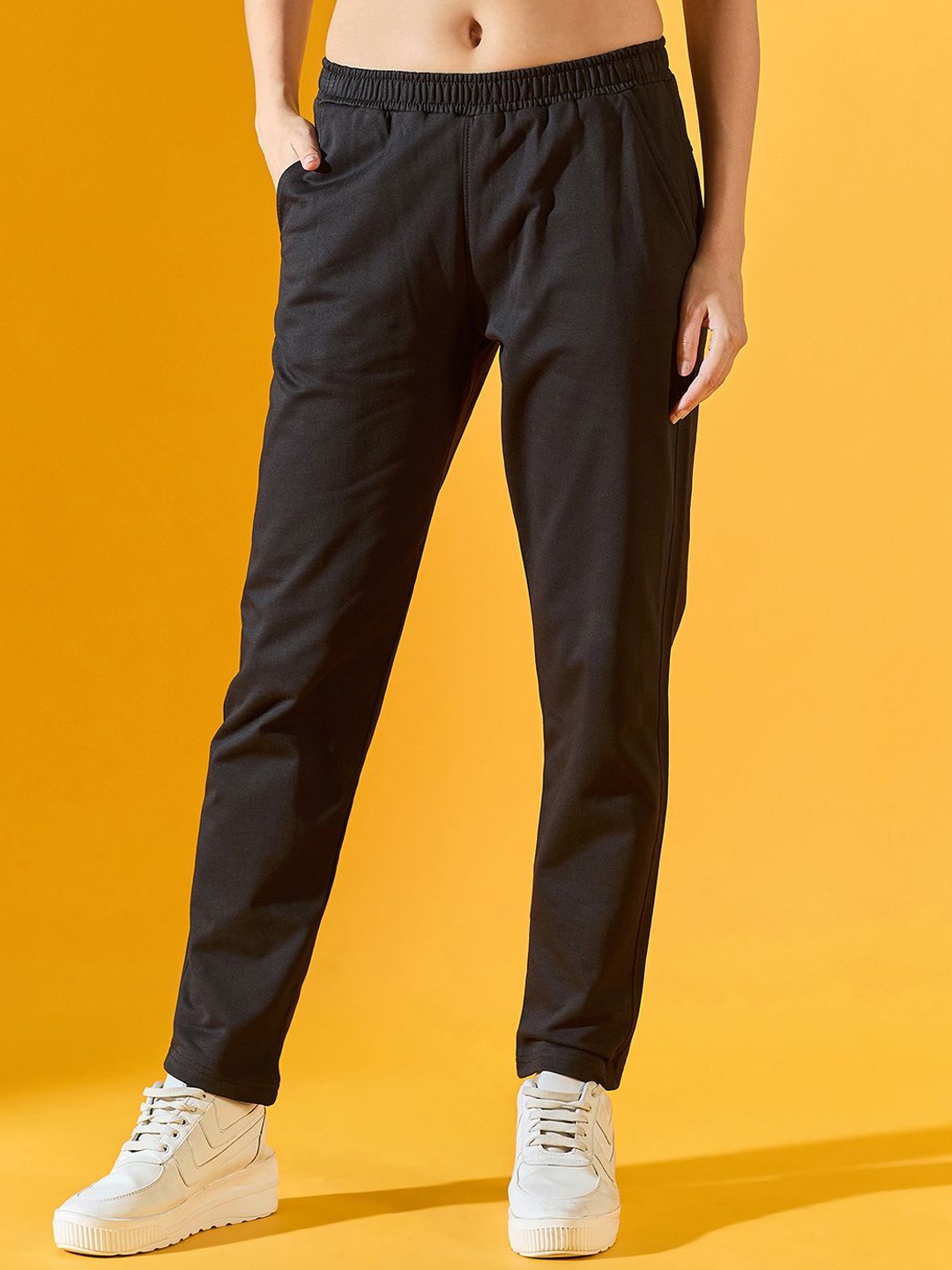 

98 Degree North Women Solid Mid-Rise Track Pants, Black