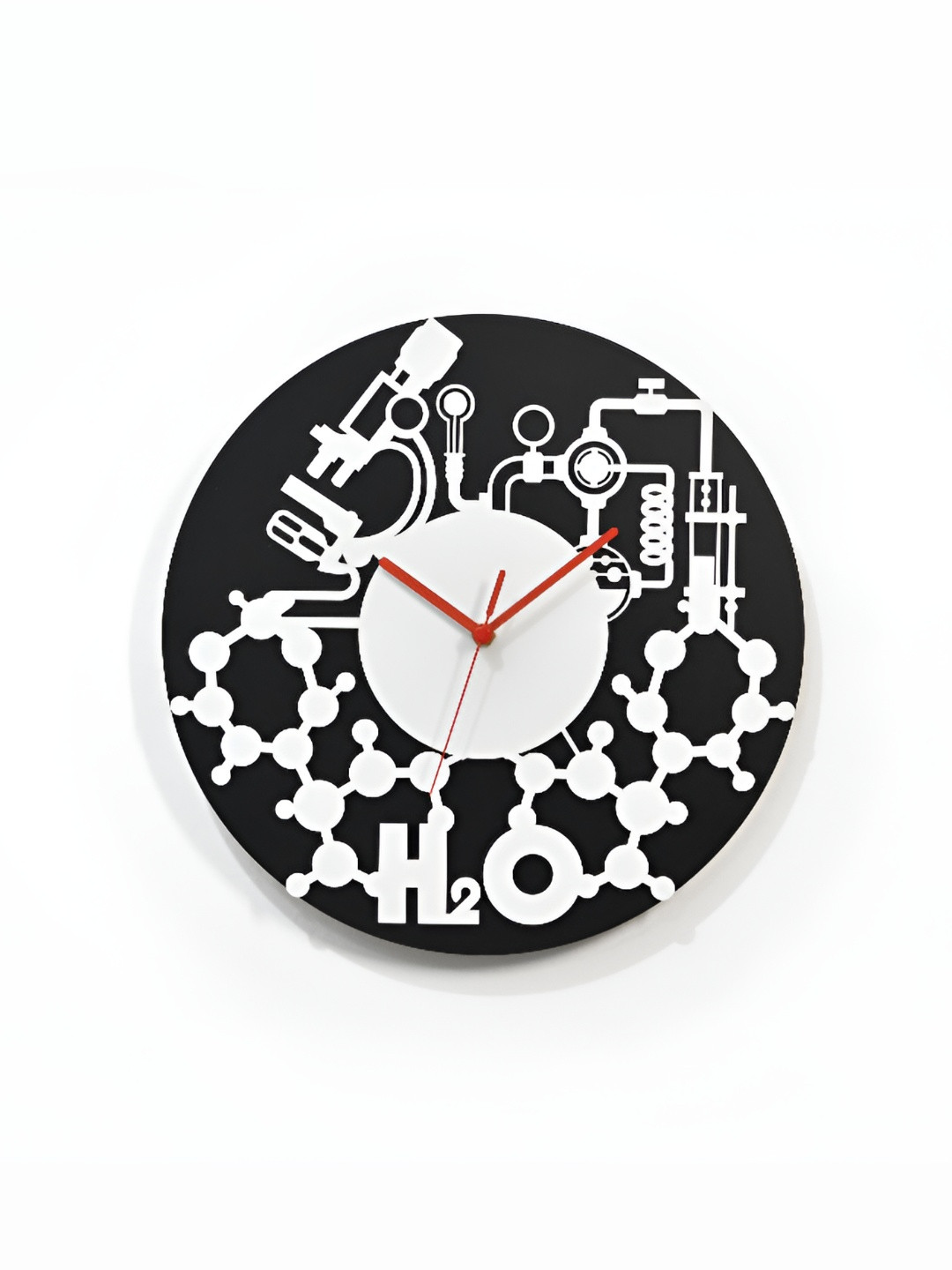 

QEZNEF Black & White Textured Contemporary Round Wooden Analogue Wall Clock