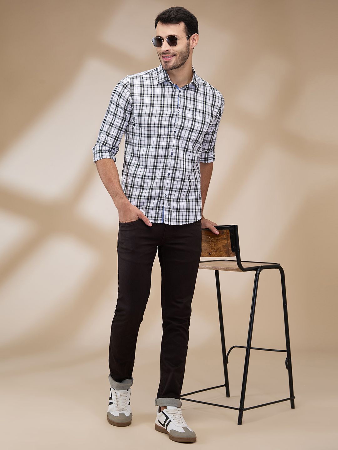 

Parx Men Spread Collar Tartan Checked Cotton Slim Fit Casual Shirt, White
