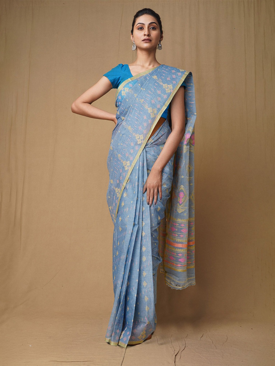 

Unnati Silks Floral Zari Pure Cotton Handloom Jamdani Saree, Blue